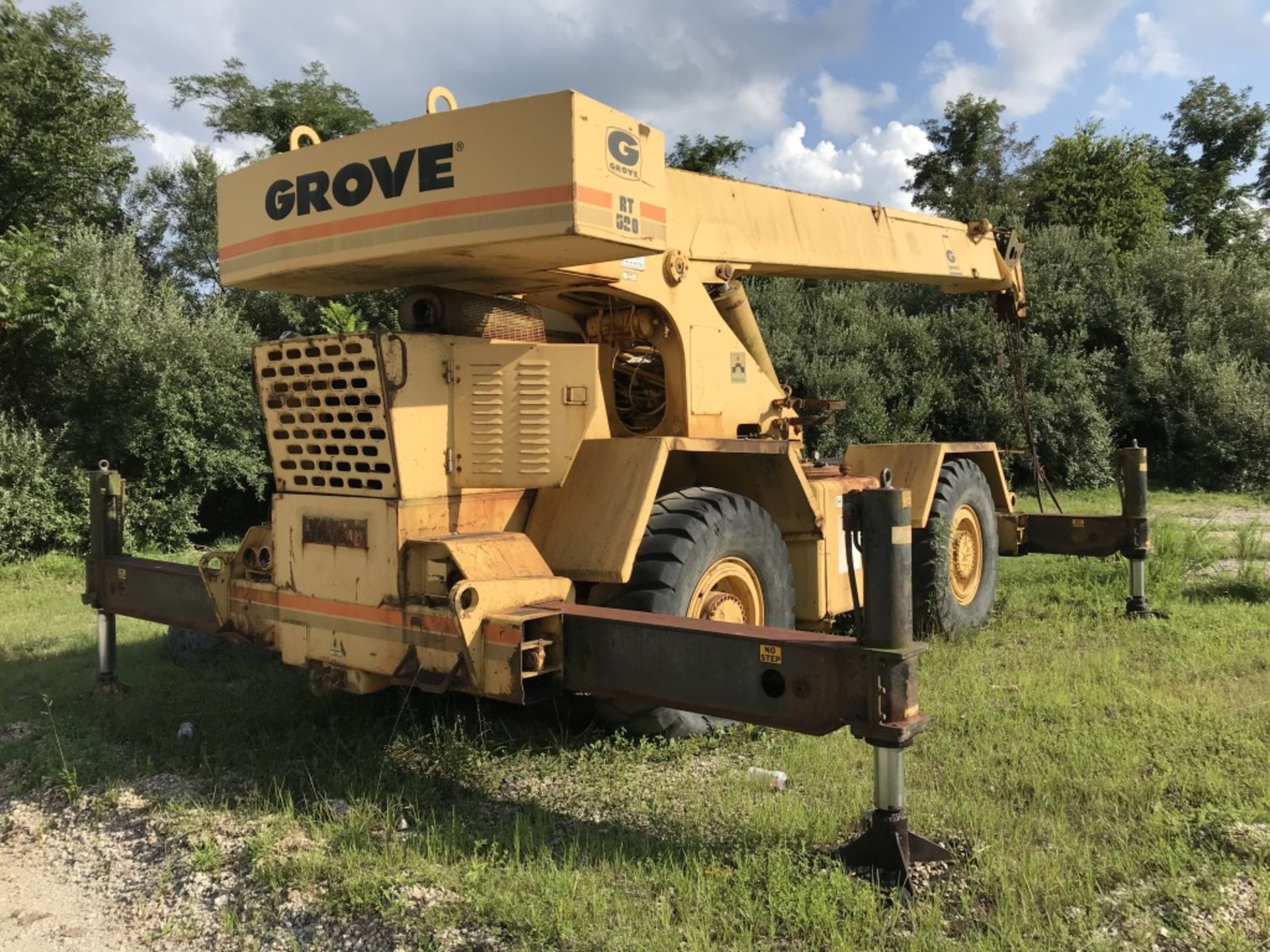 GROVE RT520 OFF-ROAD CRANE, S/N: 66192, 1,463 HOURS SHOWING, 4-CYLINDER DIESEL ENGINE, HYDRAULIC - Image 5 of 12