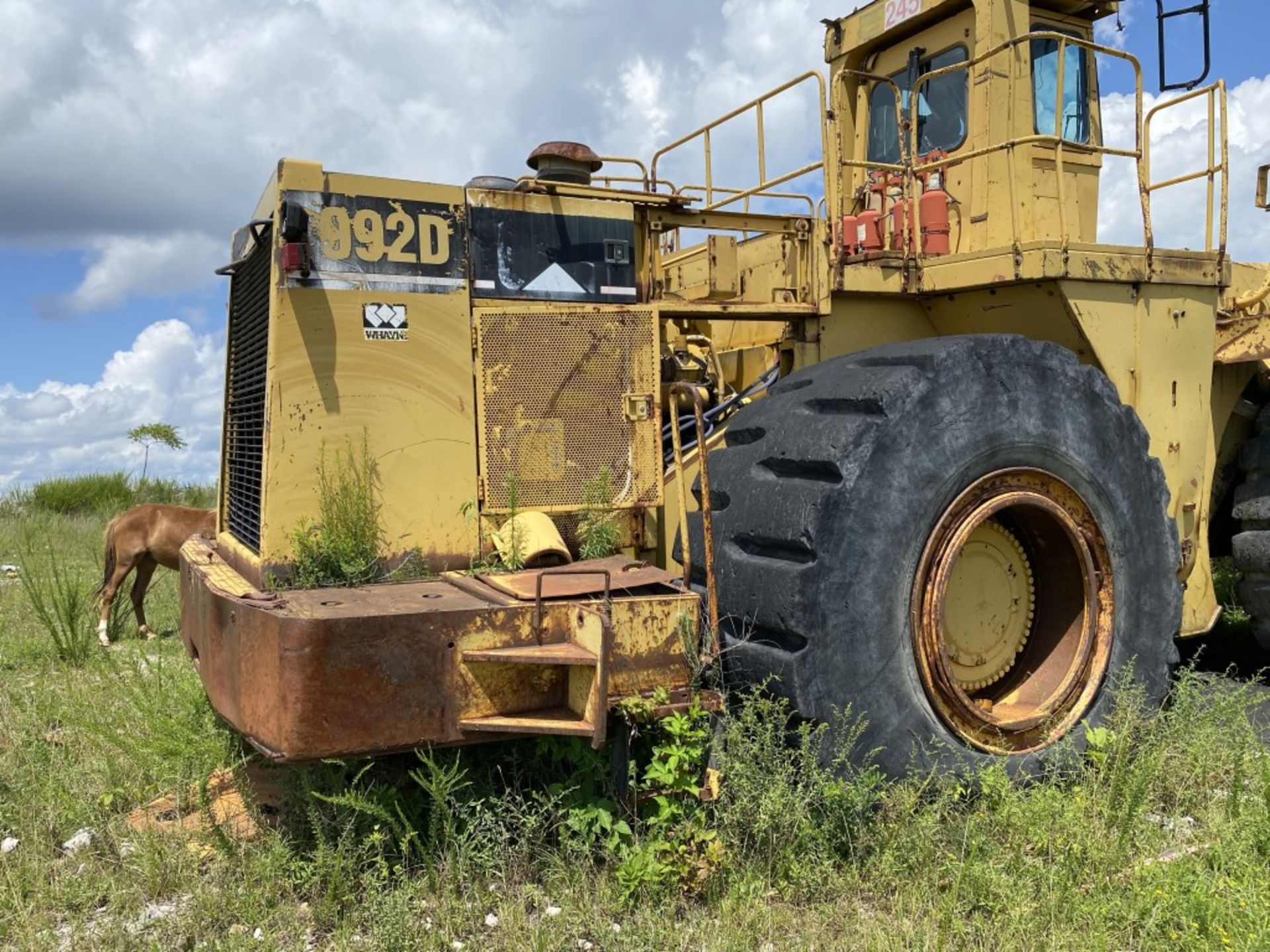 CATERPILLAR 992D WHEEL LOADER, S/N: 7MJ00145, 58,732 HOURS SHOWING, CAT 12-CYLINDER DIESEL ENGINE, - Image 12 of 13