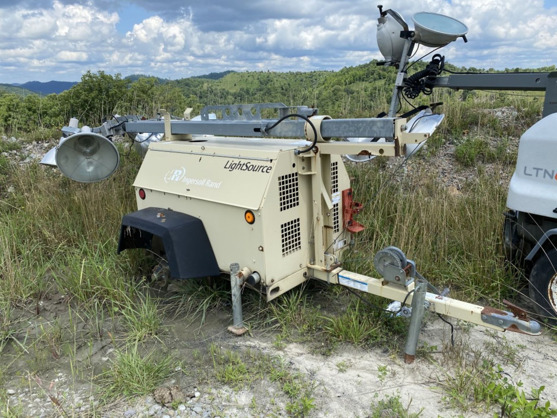 (2) TOWABLE LIGHT TOWERS FOR PARTS/REPAIR, WACKER NEUSON LTN 6, 18,833 HOURS SHOWING, 3-CYLINDER - Image 8 of 11
