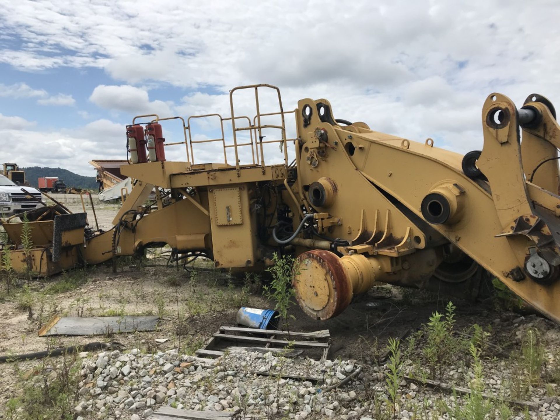 2006 CATERPILLAR 988H WHEEL LOADER, ROCKLAND BUCKET, PARTED OUT LOCATION: TWIN BRANCH SOUTH - Image 7 of 10