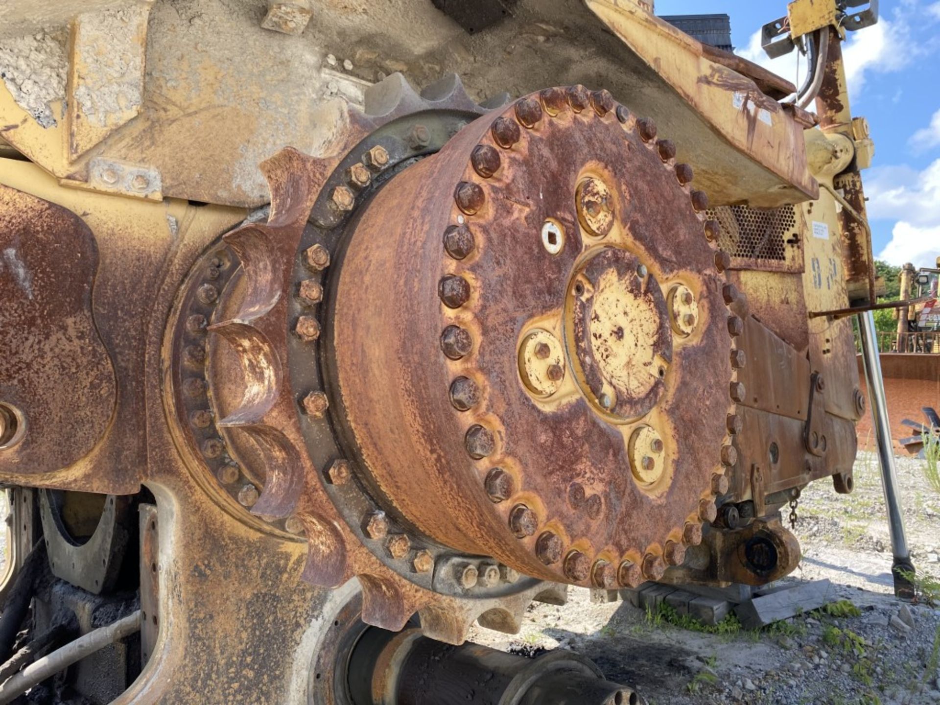 1991 CATERPILLAR D11N DOZER, S/N:74Z00890-75275, HAS REAR RIPPER ATTACHMENT, MISSING PARTS, FOR - Image 7 of 9