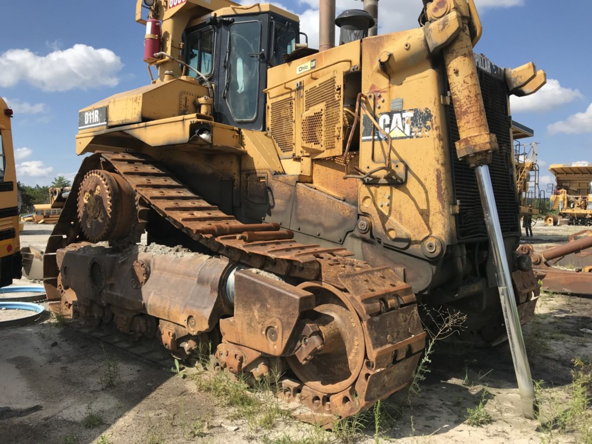 CAT D11R DOZER FOR PARTS, S/N: 7PZ00689, CAT 3508B TURBO DIESEL ENGINE, COMES W/ 20'8'' WIDE BLADE - Image 10 of 19