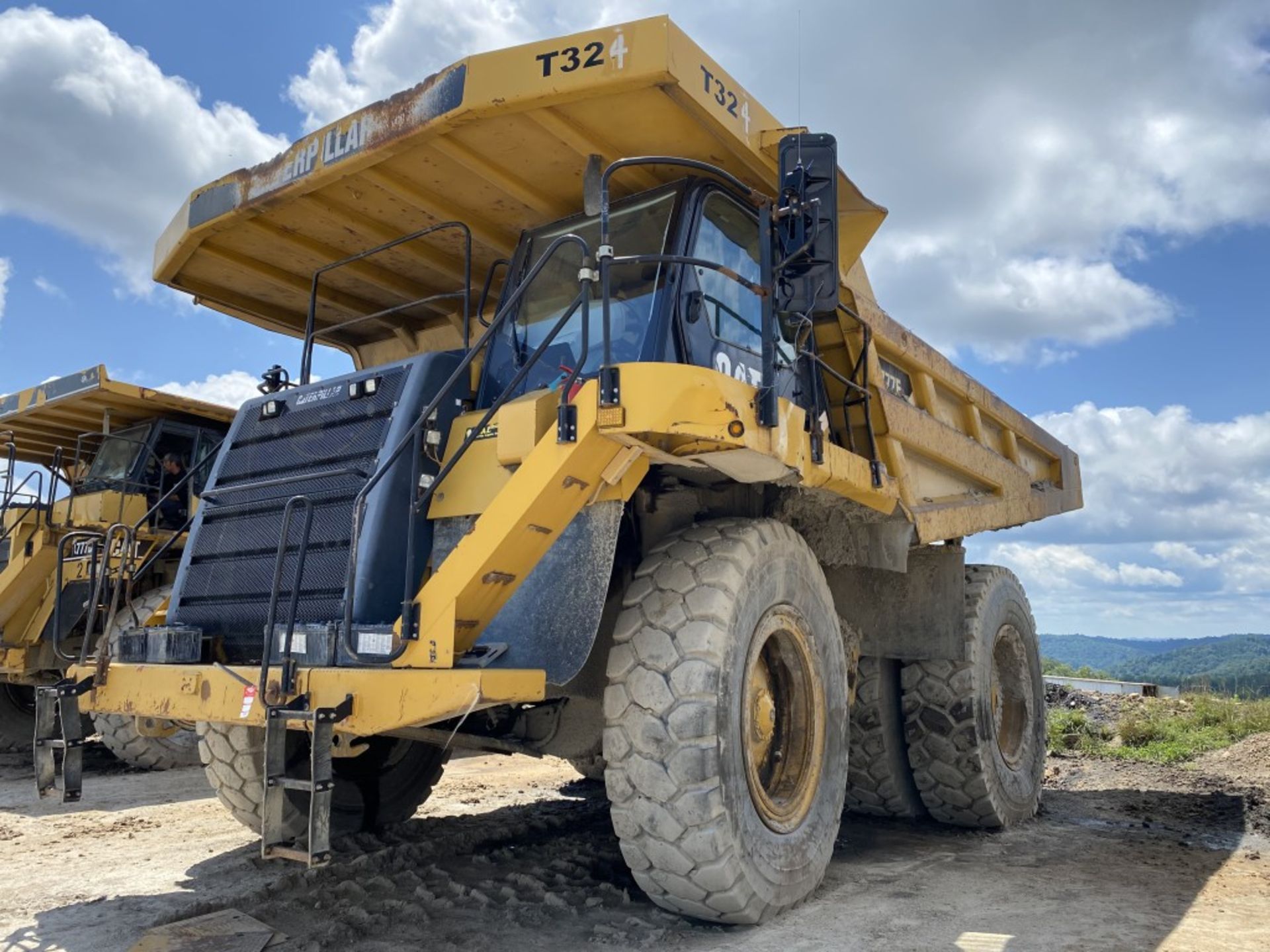 CATERPILLAR MODEL 777F OFF-ROAD DUMP TRUCK, P/N: CAT0777FUJRP00973M UNKNOWN HOURS, CAT DIESEL