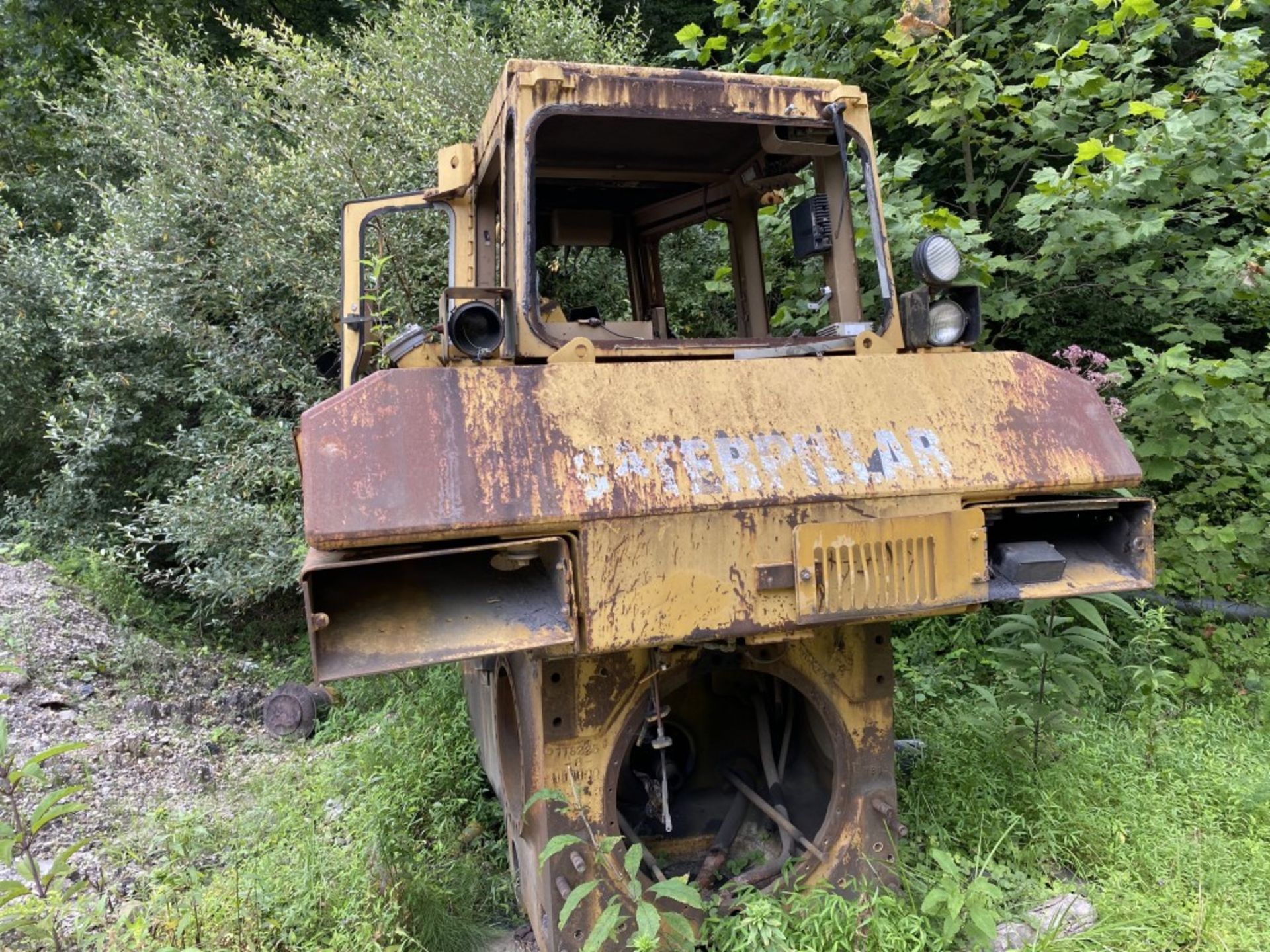 1998 CAT D8N DOZER, PARTS MACHINE, S/N 9TC02413 (UNIT #2413) LOCATION: MILLER CREEK ALDRIGE - Image 2 of 9