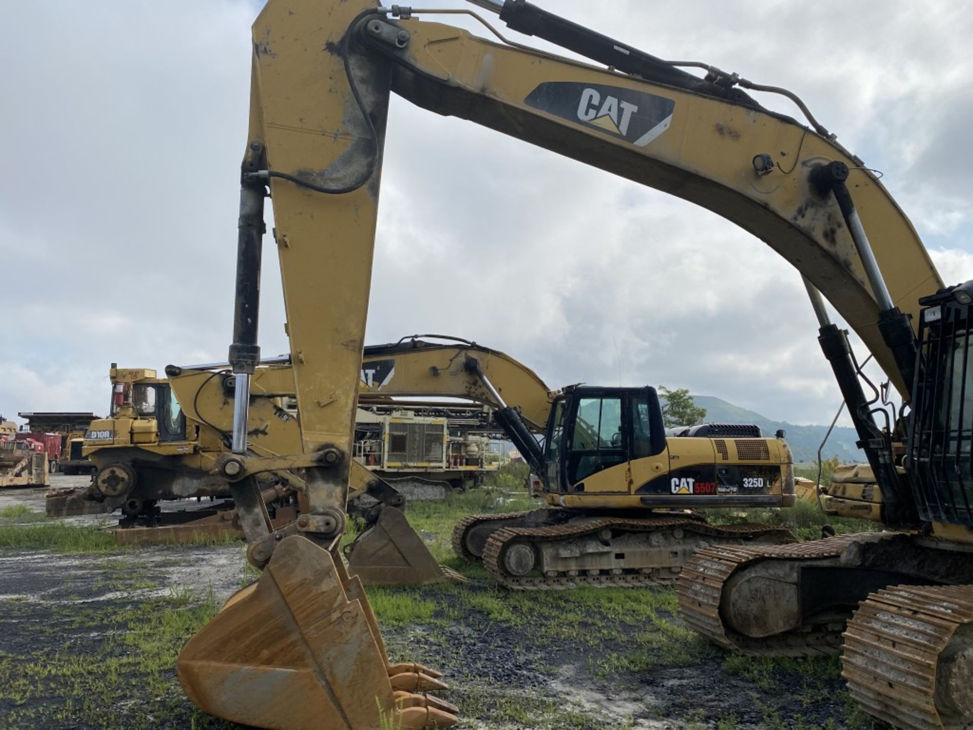 CATERPILLAR 330DL EXCAVATOR, S/N: CAT0330DCMWP03351, 16,088 METERED HOURS, CAT C9 8.8 LITER 480WD - Image 14 of 21