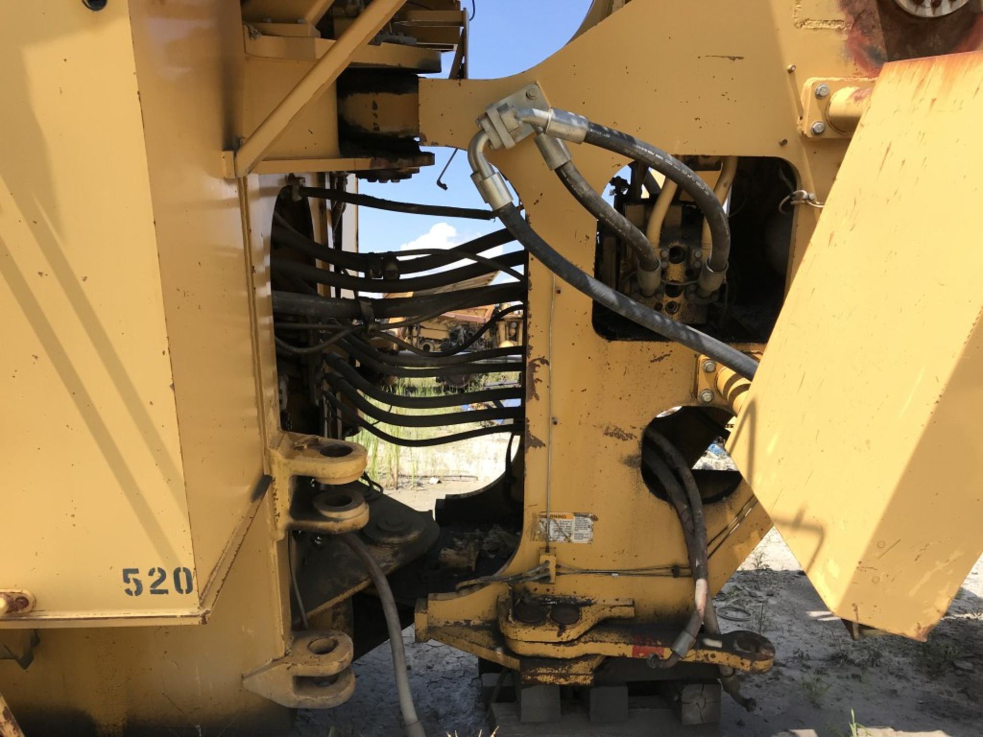 CATERPILLAR 992G WHEEL LOADER FOR PARTS, S/N: CAT0992GHADZ00520, CAT DIESEL ENGINE, MISSING A LOT OF - Image 12 of 15
