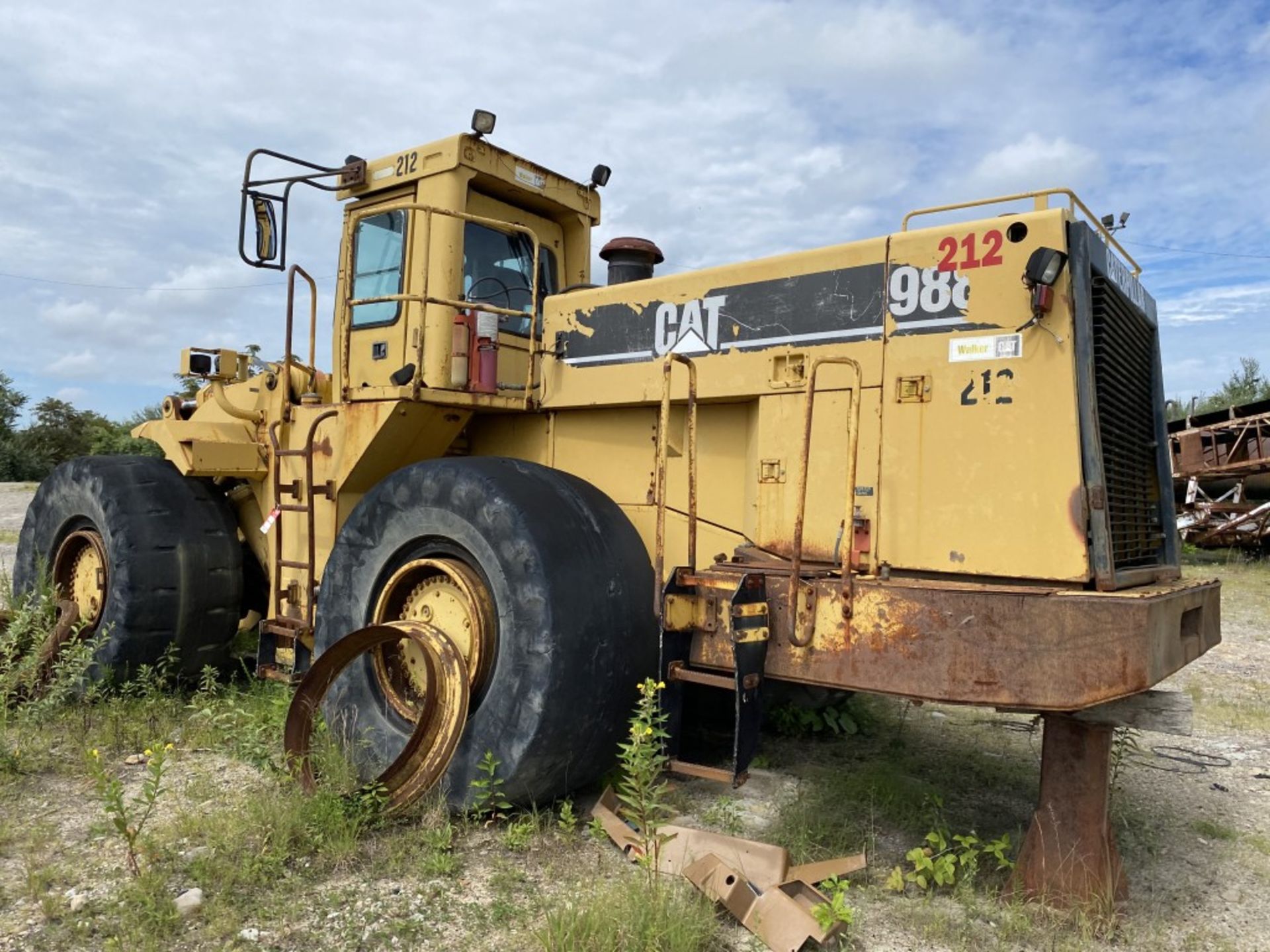 1998 CATERPILLAR 988F ARTICULATED WHEEL LOADER, ENCLOSED CAB, S/N: 8Y601152, 39,457 HOURS, PARTS - Image 6 of 18