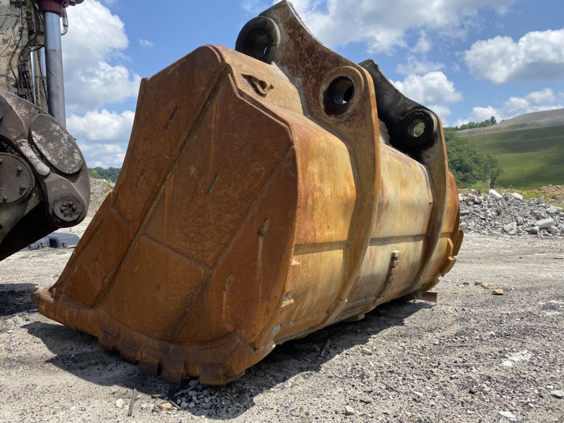 14'6'' WIDE EXCAVATOR BUCKET FOR TEREX COAL SHOVEL, MISSING TEETH LOCATION: TWIN BRANCH - Image 3 of 6