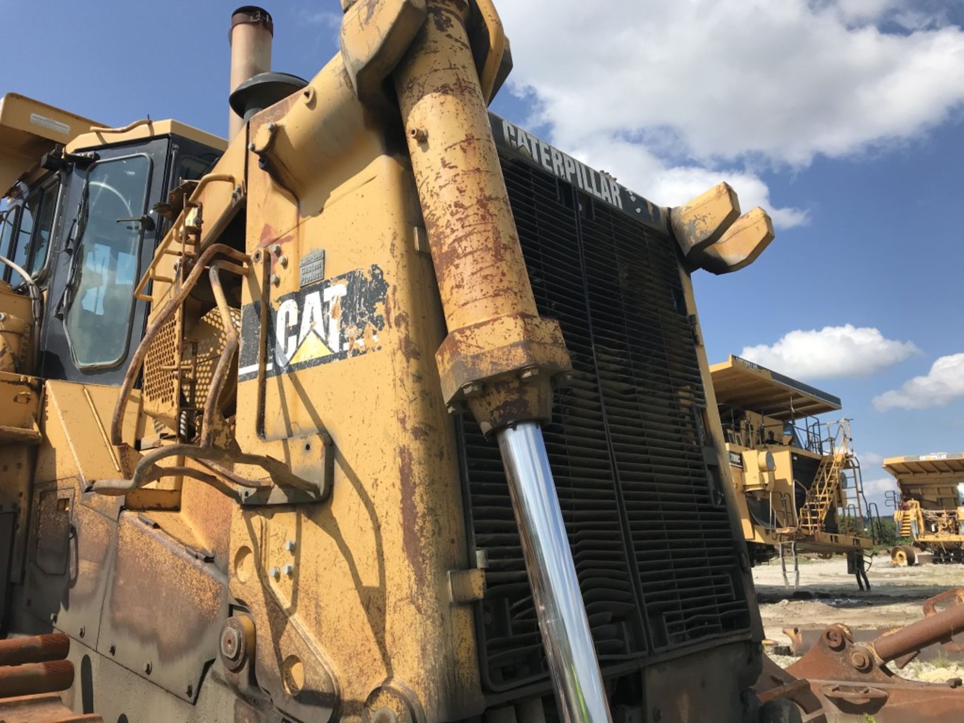 CAT D11R DOZER FOR PARTS, S/N: 7PZ00689, CAT 3508B TURBO DIESEL ENGINE, COMES W/ 20'8'' WIDE BLADE - Image 12 of 19