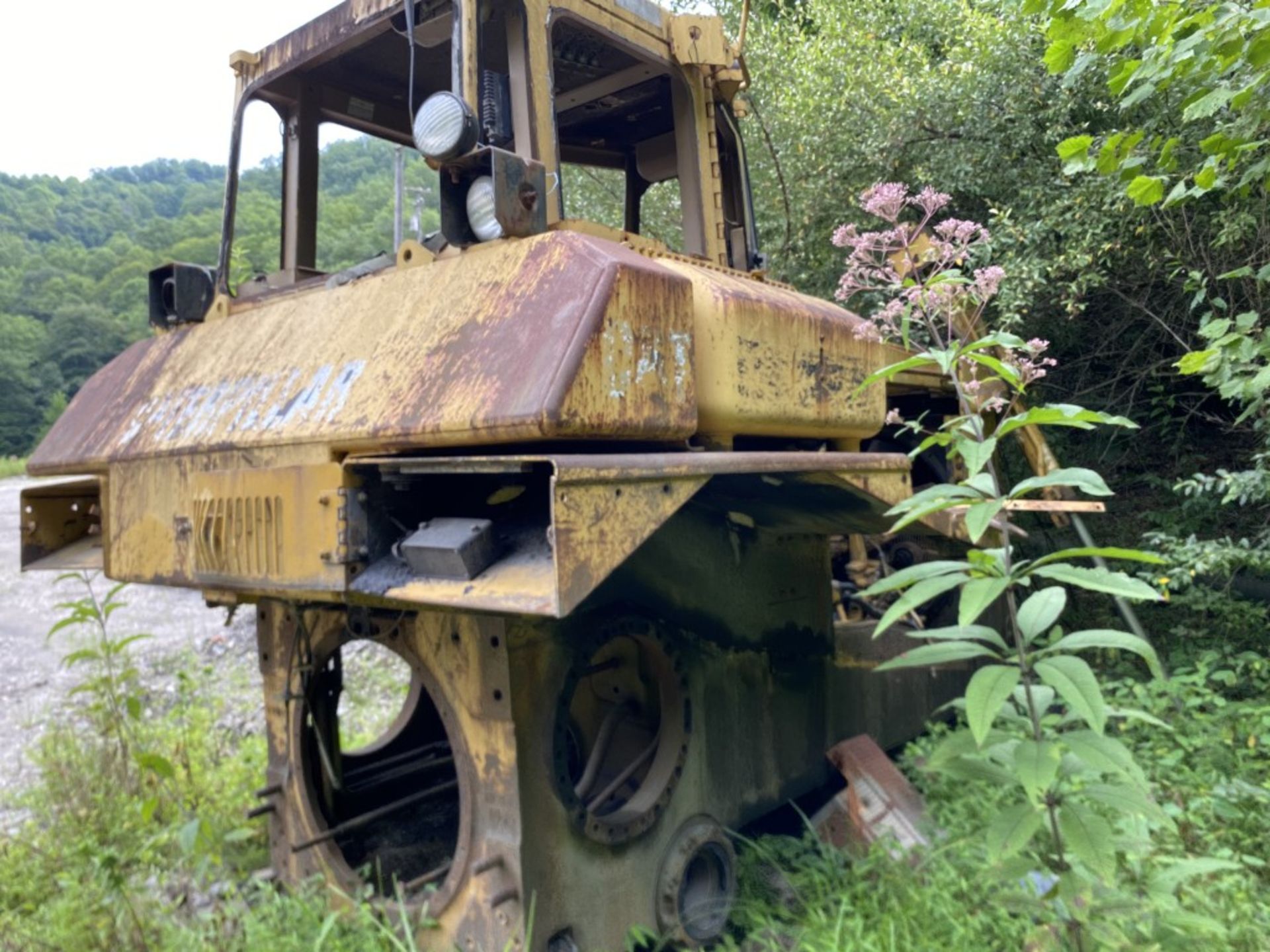 1998 CAT D8N DOZER, PARTS MACHINE, S/N 9TC02413 (UNIT #2413) LOCATION: MILLER CREEK ALDRIGE - Image 3 of 9