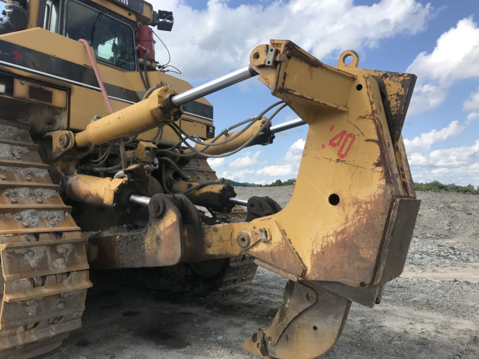 CATERPILLAR D11R DOZER, S/N: 7RZ01447, CAT 3508B DIESEL ENGINE, 28'' WIDE METAL TRACKS, D1155 RIPPER - Image 7 of 21