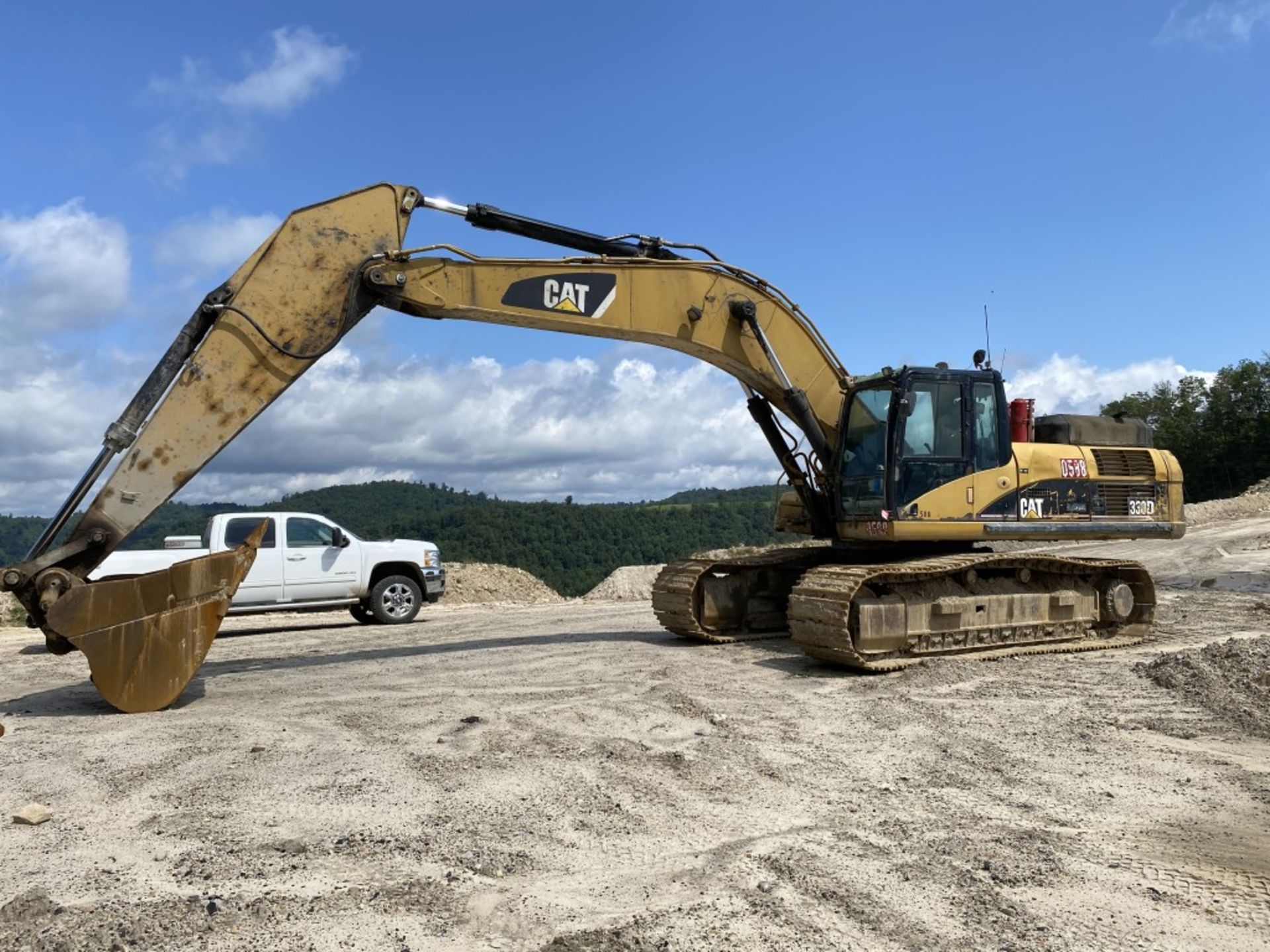 CATERPILLAR 330D L EXCAVATOR, S/N: CAT0330DLMWP00588, 15,271 HOURS SHOWING, CAT REMAN C-9 DIESEL