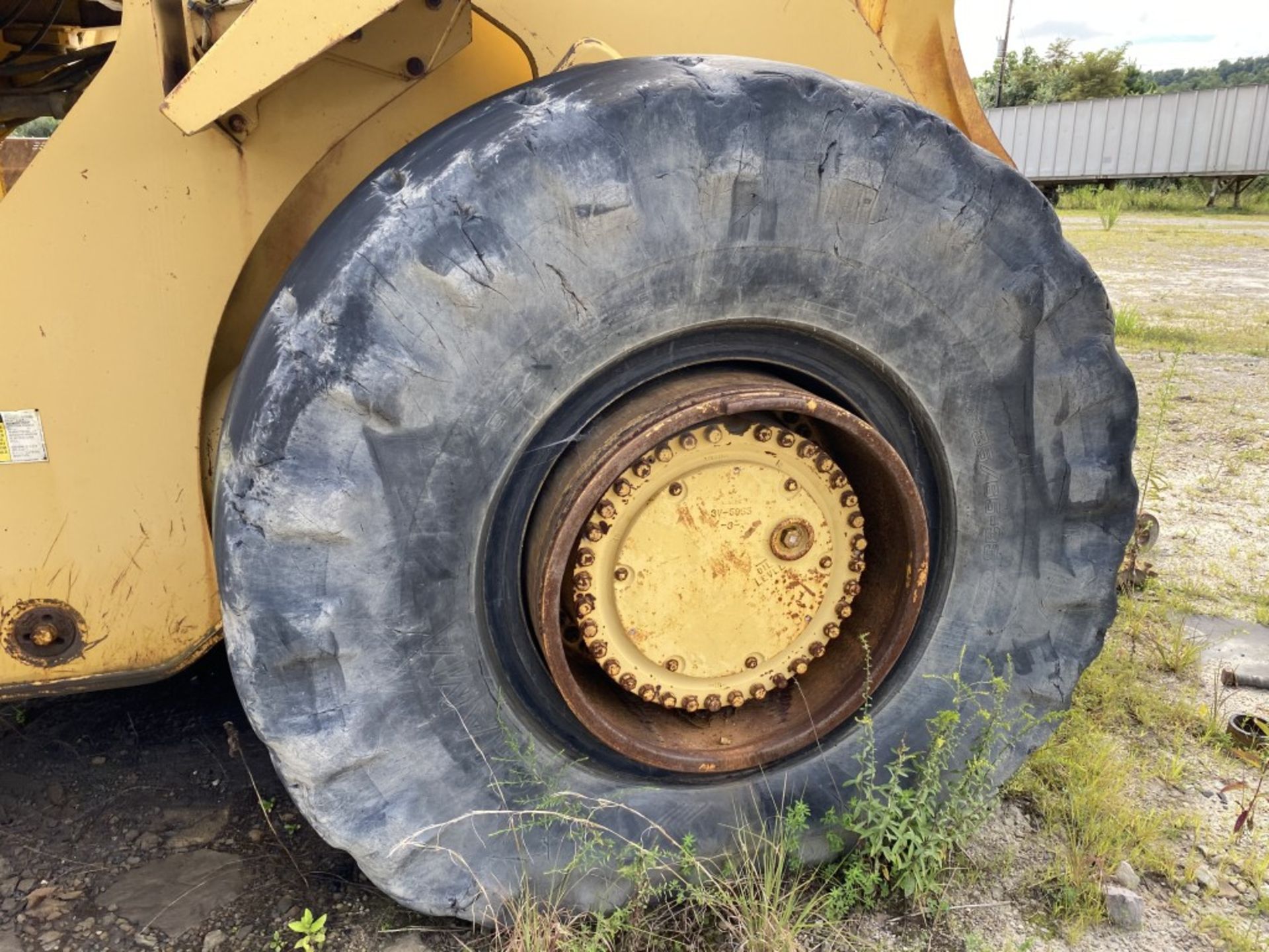 1998 CATERPILLAR 988F ARTICULATED WHEEL LOADER, ENCLOSED CAB, S/N: 8Y601152, 39,457 HOURS, PARTS - Image 16 of 18