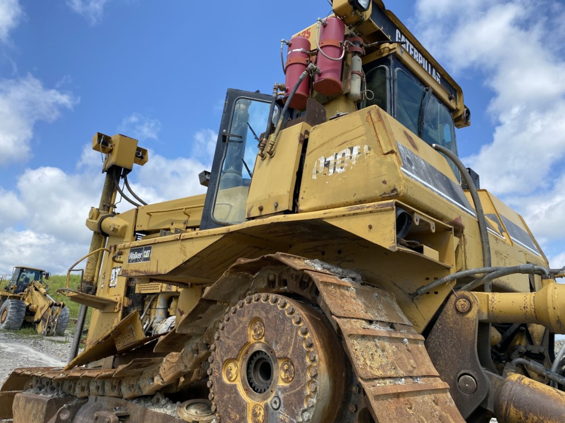 CATERPILLAR D10R DOZER, S/N: AKT00524, CAT 3412E DIESEL ENGINE, COMES WITH 16'6'' WIDE DOZER - Image 10 of 19