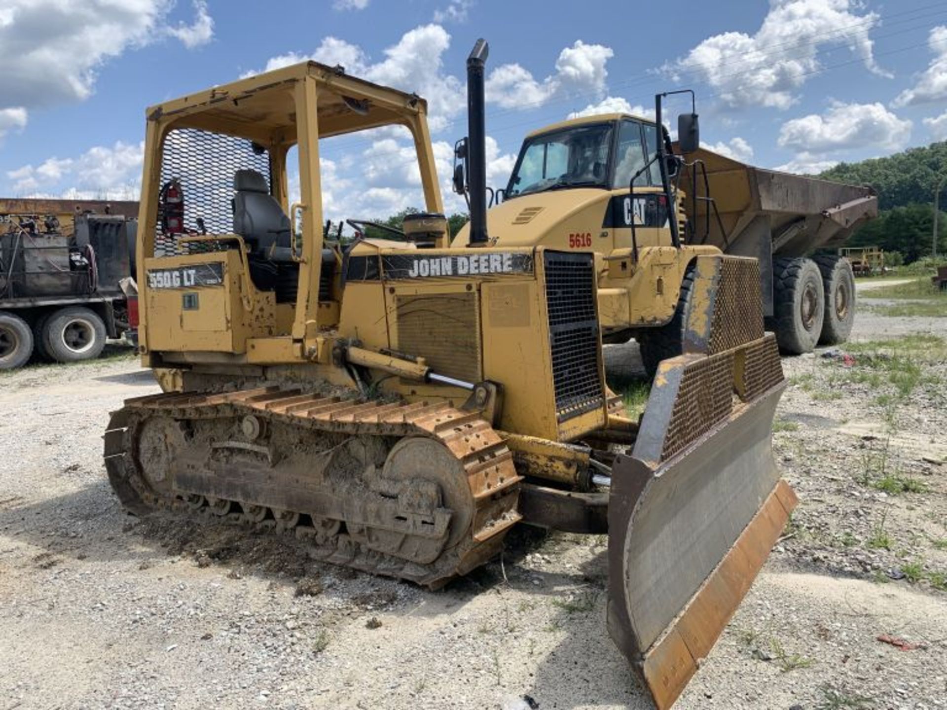 1996 JOHN DEERE 550G LT SERIES IV DOZER, JD 4 CYLINDER TURBO DIESEL, 4 SPEED POWERSHIFT TRANS, 6-WAY - Image 2 of 30