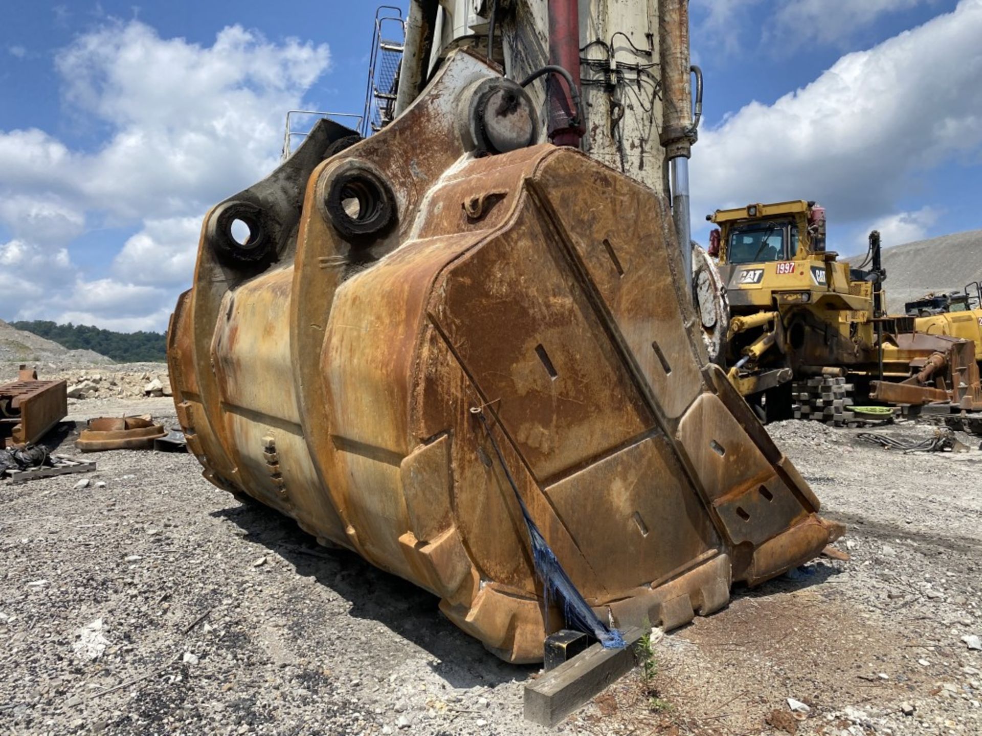 14'6'' WIDE EXCAVATOR BUCKET FOR TEREX COAL SHOVEL, MISSING TEETH LOCATION: TWIN BRANCH - Image 2 of 6