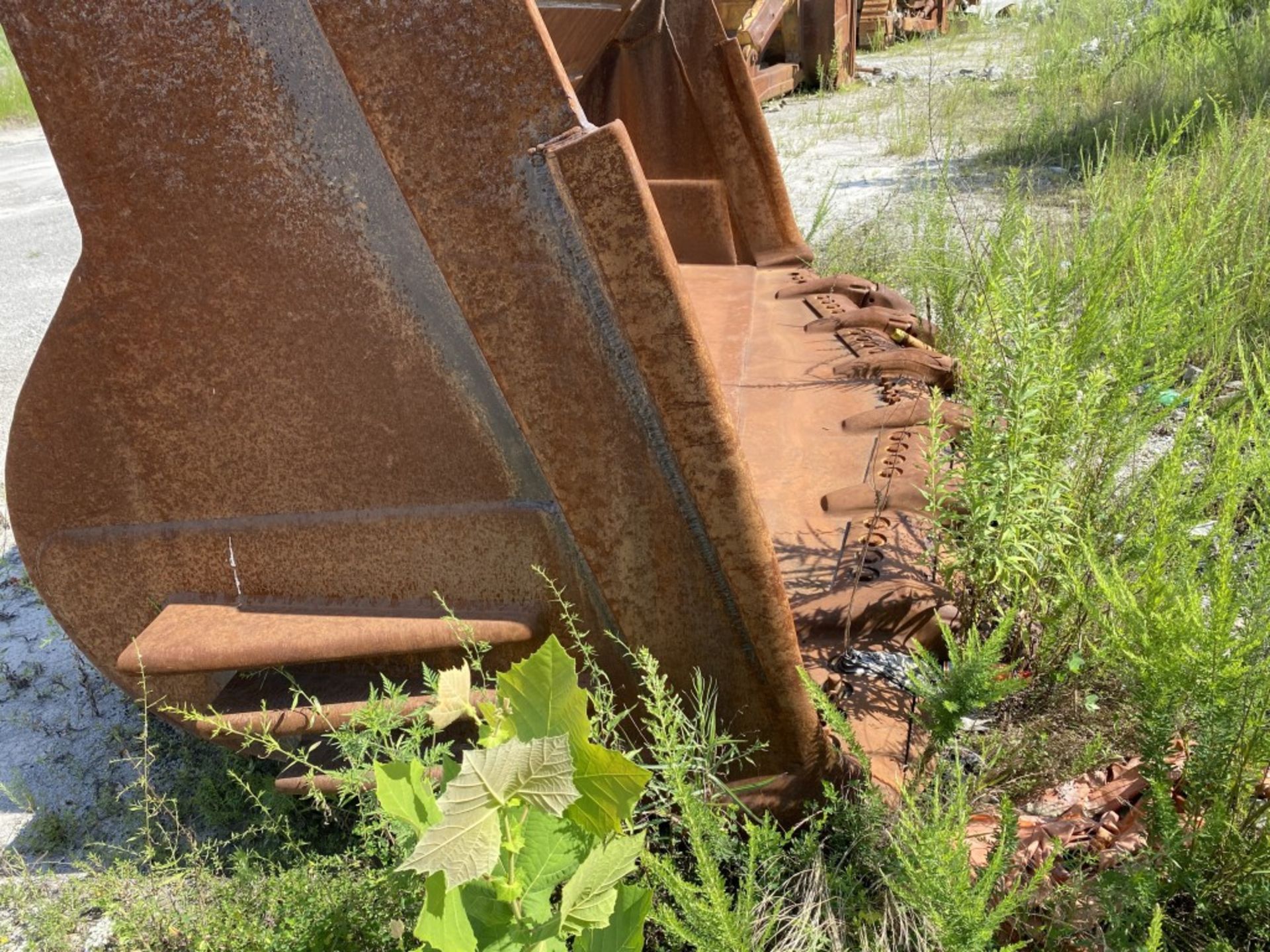 CATERPILLAR 992G WHEEL LOADER BUCKET, 15'6'' WIDE, LOCATION: MINWAY - Image 4 of 7