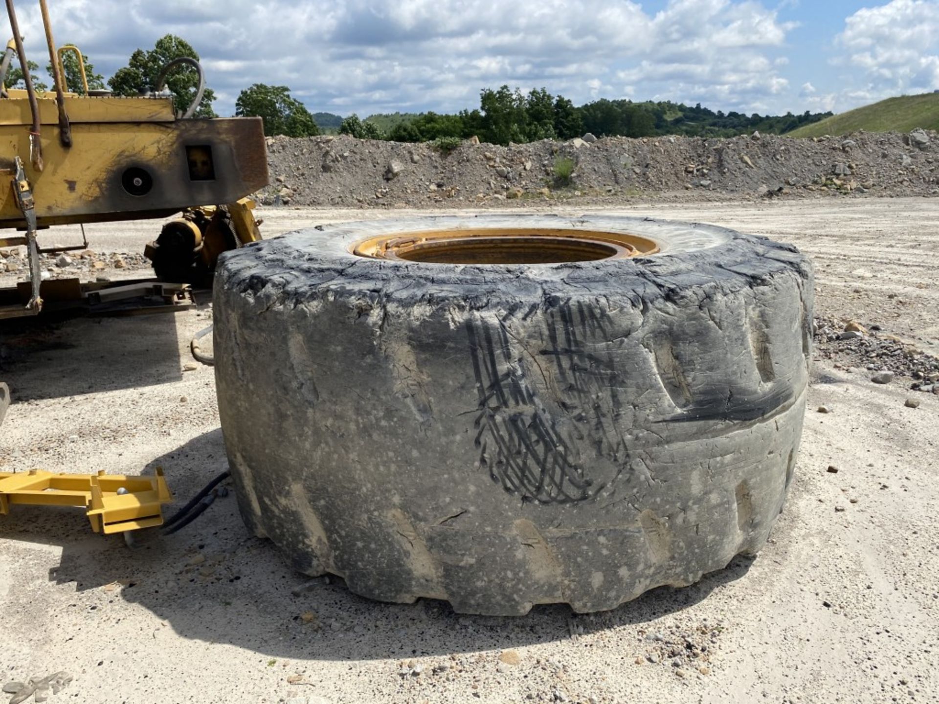 CATERPILLAR 992G WHEEL LOADER, S/N: CAT0992GVADZ00500, 15'6'' WIDE LOADER BUCKET WITH TEETH, CAT - Image 9 of 15