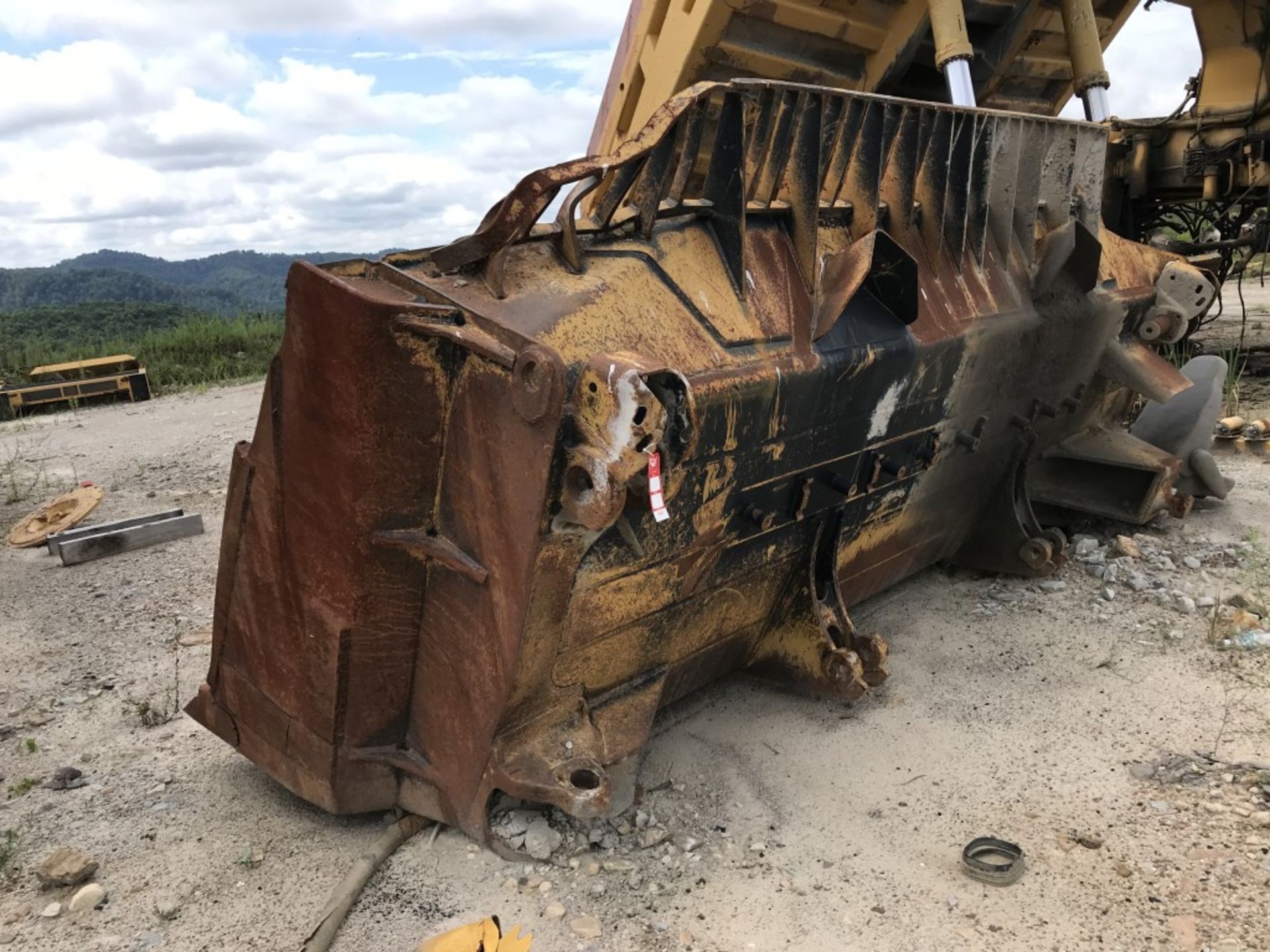 DOZER BLADE, 180'' LOCATION: TWIN BRANCH SOUTH - Image 2 of 4