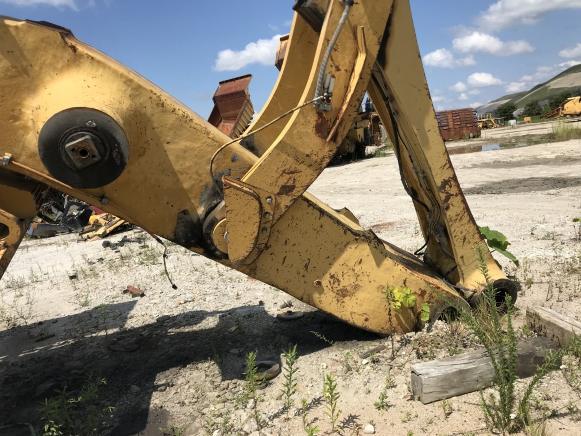 CATERPILLAR 992G WHEEL LOADER FOR PARTS, S/N: CAT0992GHADZ00520, CAT DIESEL ENGINE, MISSING A LOT OF - Image 10 of 15