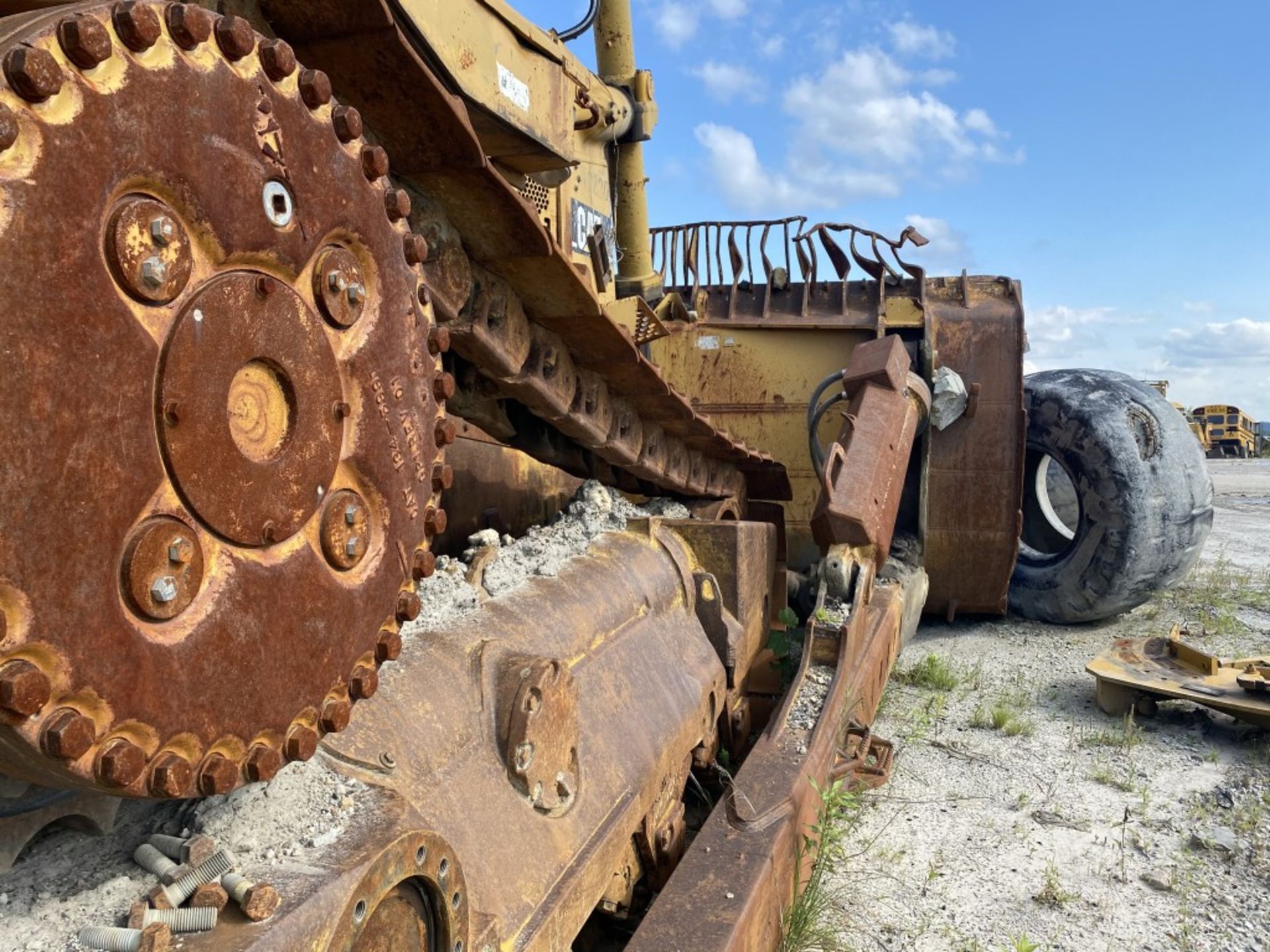 CAT D11R DOZER, S/N: 9XR00164, CAT 3508 ENGINE, APPROX. 21' BLADE, TILT BLADE, REAR RIPPER - Image 11 of 21