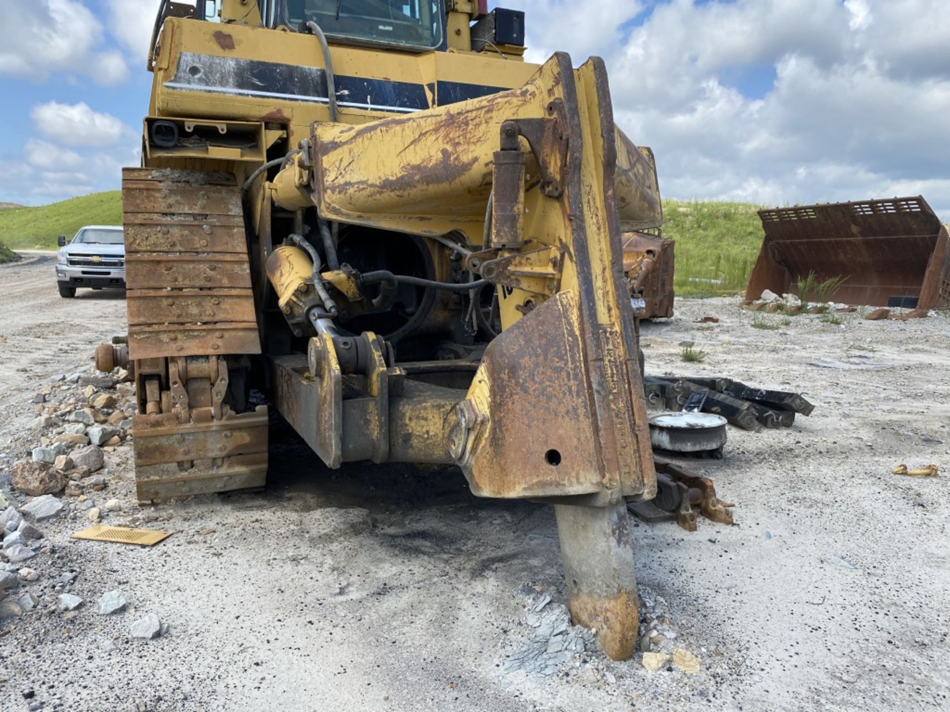 CATERPILLAR D10R DOZER, S/N: AKT00524, CAT 3412E DIESEL ENGINE, COMES WITH 16'6'' WIDE DOZER - Image 7 of 19