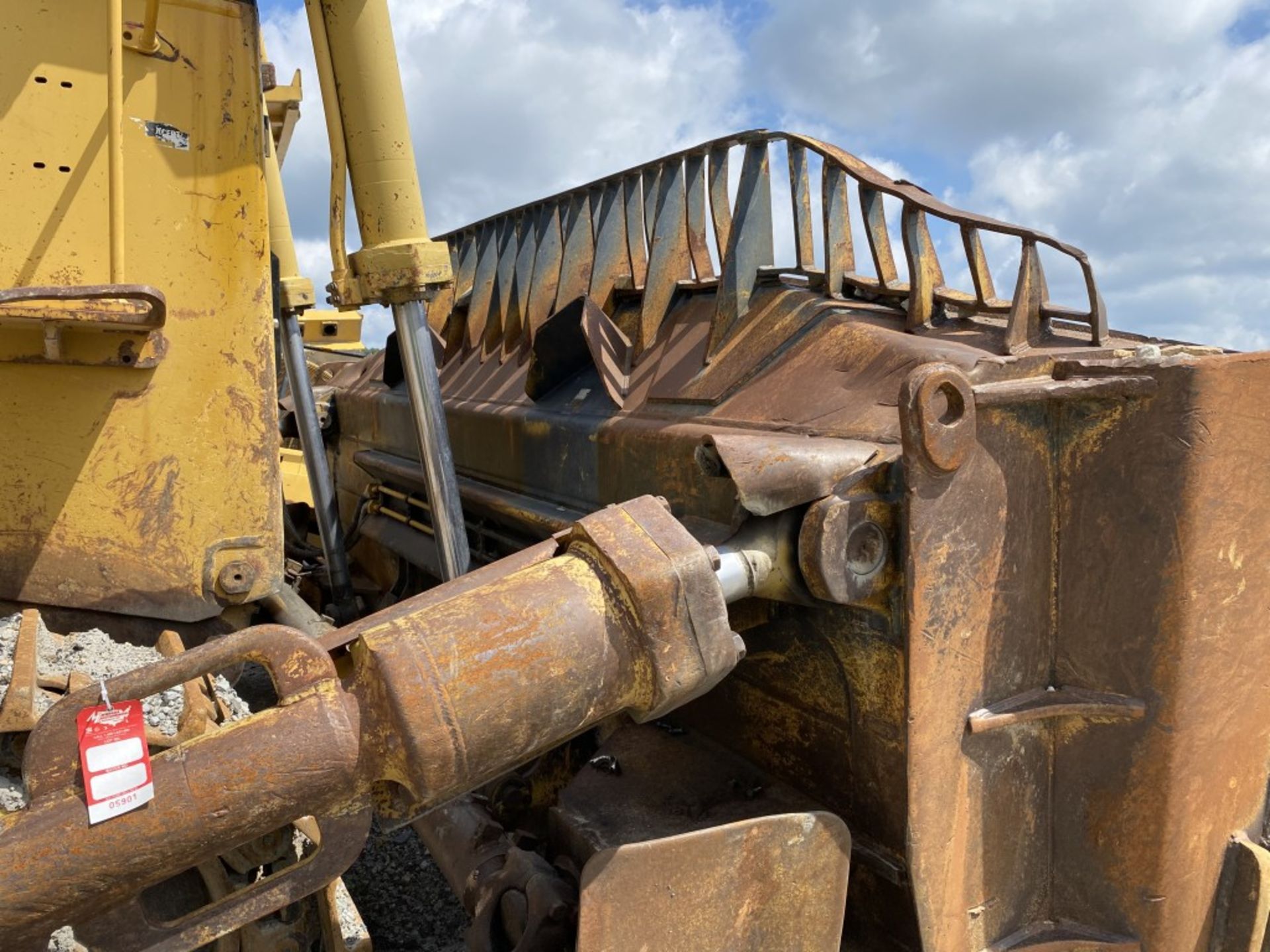 CATERPILLAR D10T DOZER, S/N: RJG00417, CAT C-27 DIESEL ENGINE, 16.5 WIDE DOZER BLADE, TILT BLADE, - Image 13 of 20