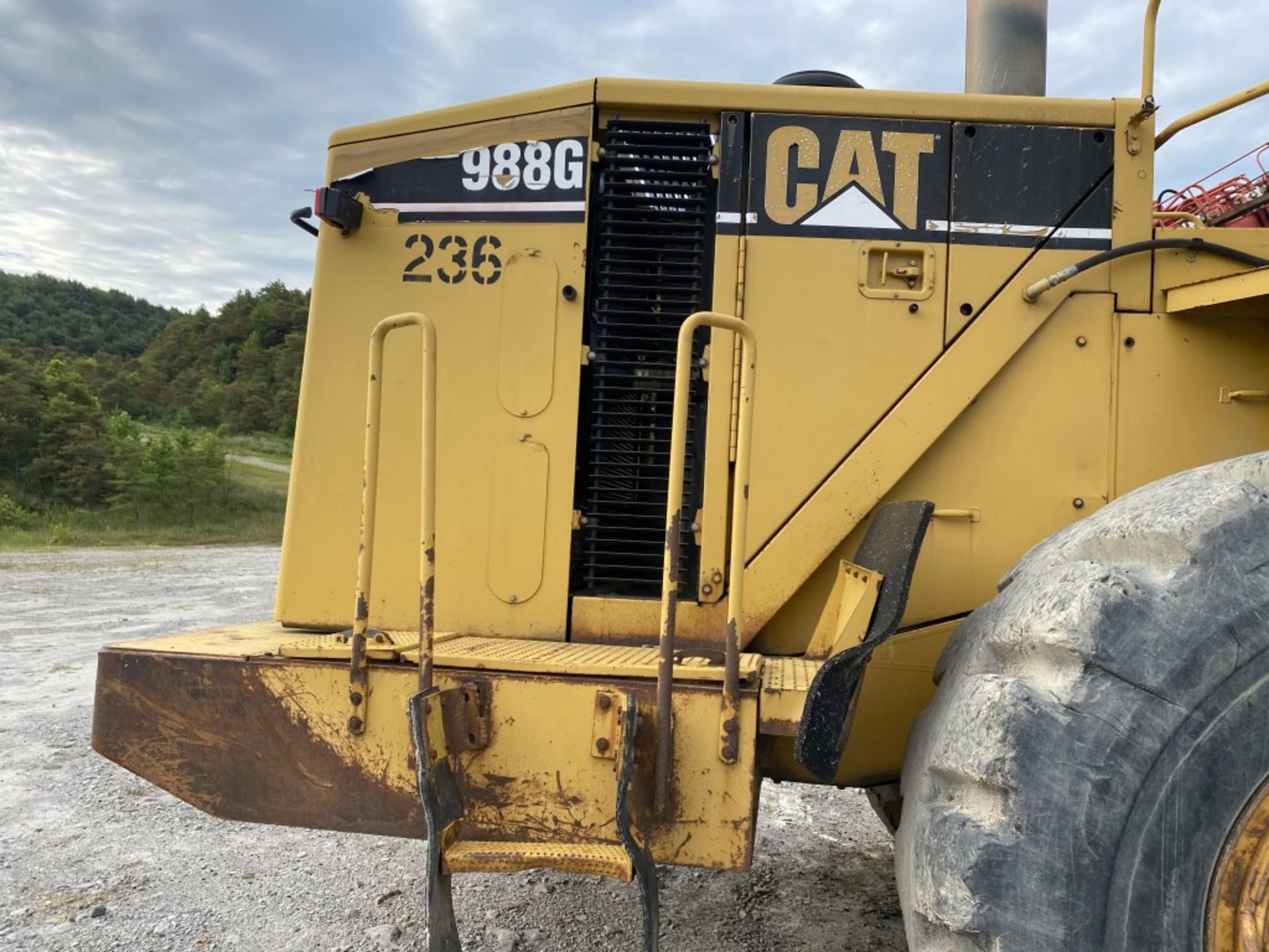 2004 CATERPILLAR 988G ARTICULATED WHEEL LOADER, ENCLOSED CAB, S/N: ABNH01383, 246,485 HOURS, 8- - Image 22 of 29