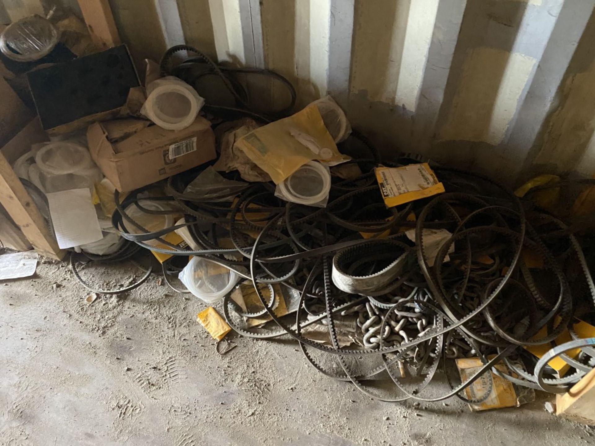 40' STEEL STORAGE CONTAINER FULL OF NEW FILTERS, HARDWARE, AND PARTS, HAS SHELVING & LIGHT - Image 17 of 24