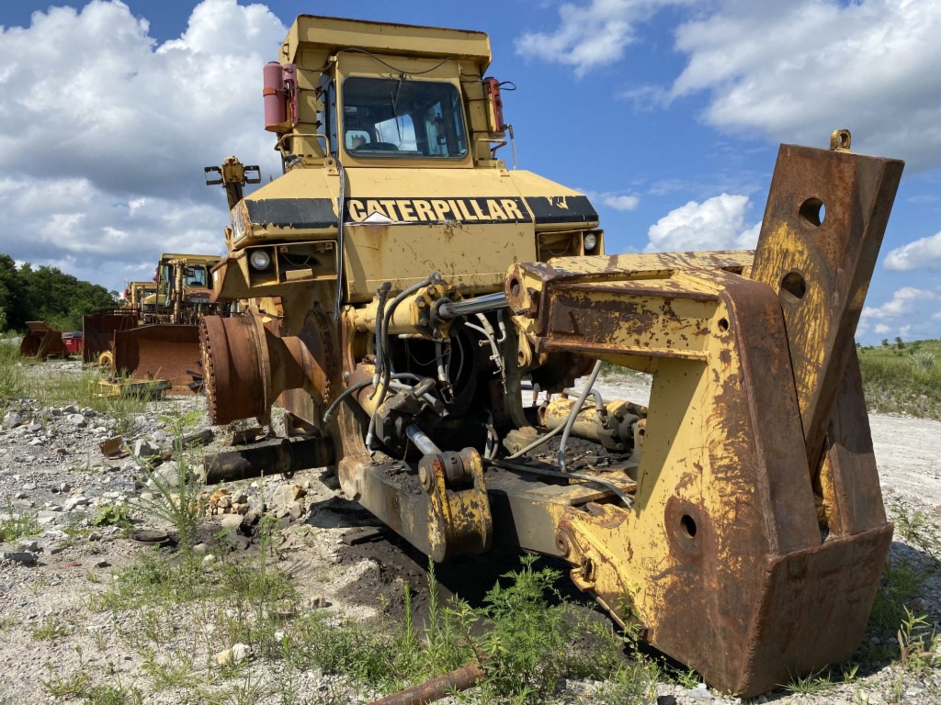 1991 CATERPILLAR D11N DOZER, S/N:74Z00890-75275, HAS REAR RIPPER ATTACHMENT, MISSING PARTS, FOR - Image 5 of 9