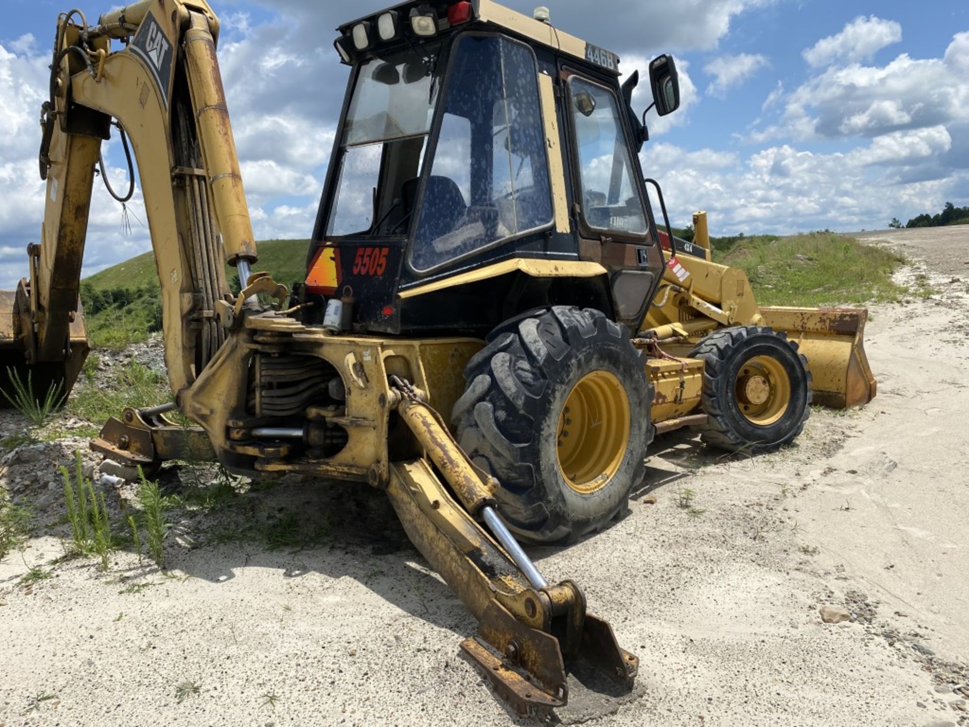 CATERPILLAR 446B 4X4 LOADER BACKHOE, S/N: 5BL02151, 7,242 HOURS SHOWING, CAT TURBO DIESEL ENGINE, - Image 4 of 16