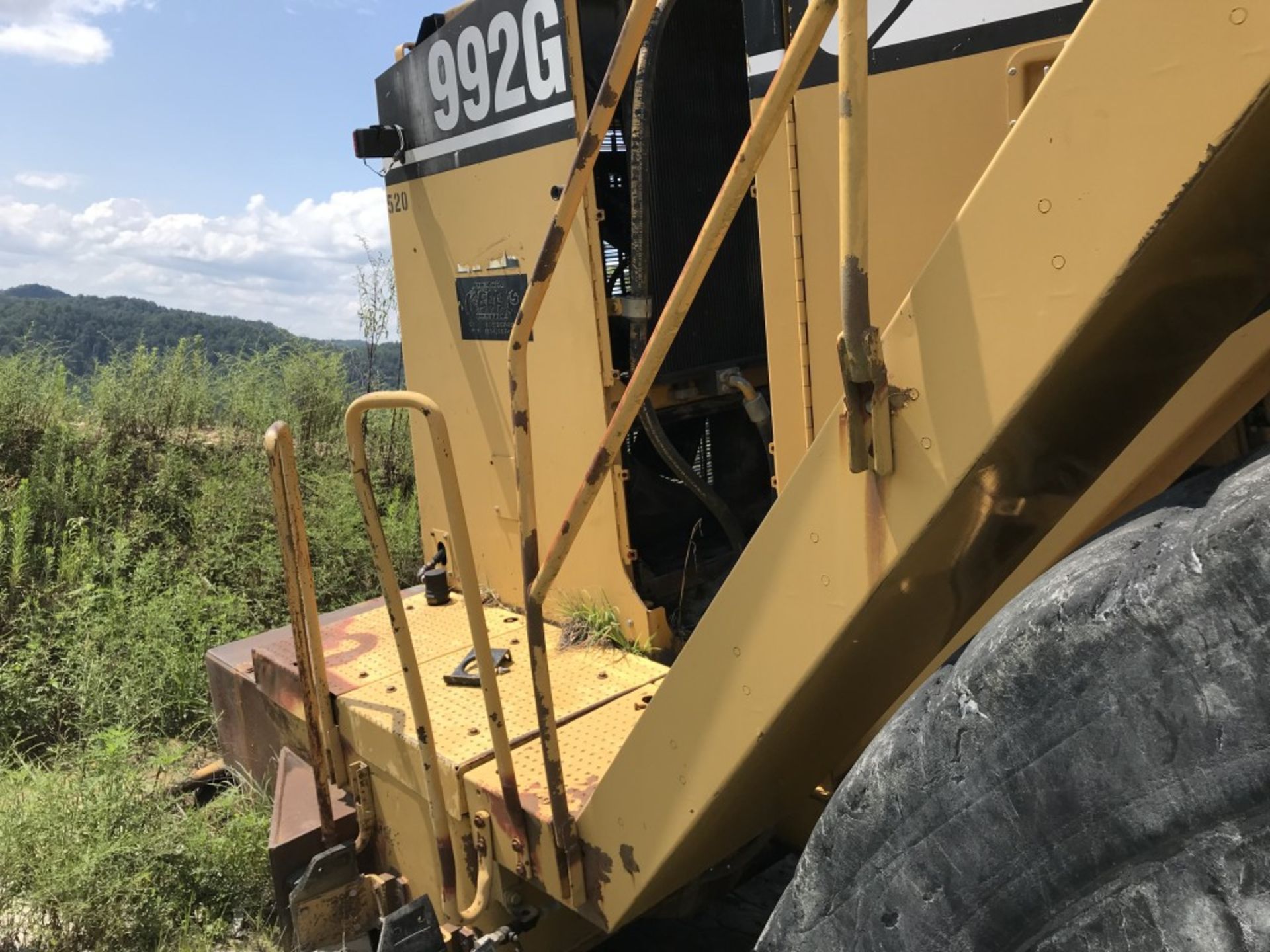 CATERPILLAR 992G WHEEL LOADER FOR PARTS, S/N: CAT0992GHADZ00520, CAT DIESEL ENGINE, MISSING A LOT OF - Image 13 of 15