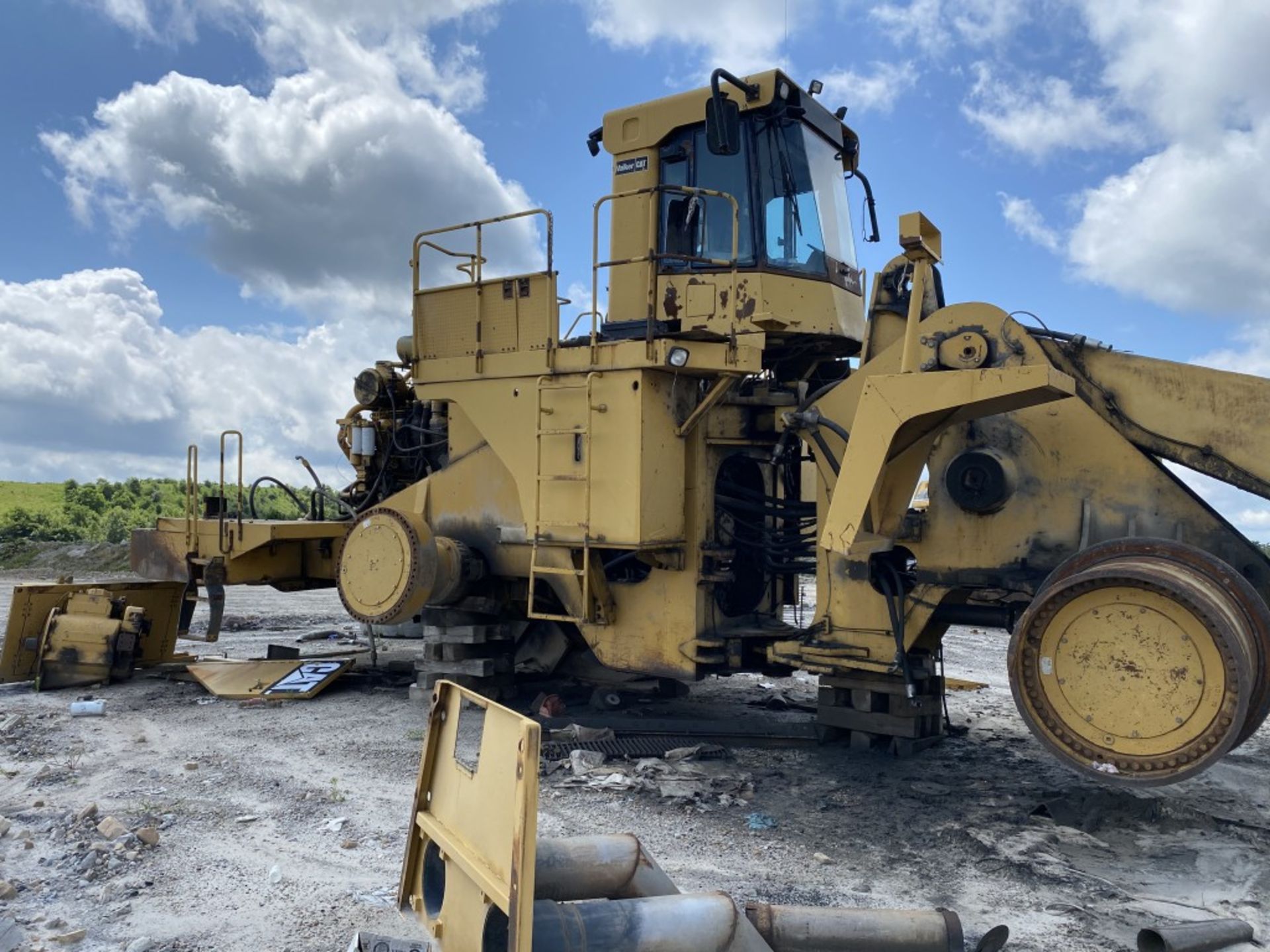 CATERPILLAR 992G WHEEL LOADER, S/N: CAT0992GVADZ00500, 15'6'' WIDE LOADER BUCKET WITH TEETH, CAT - Image 12 of 15