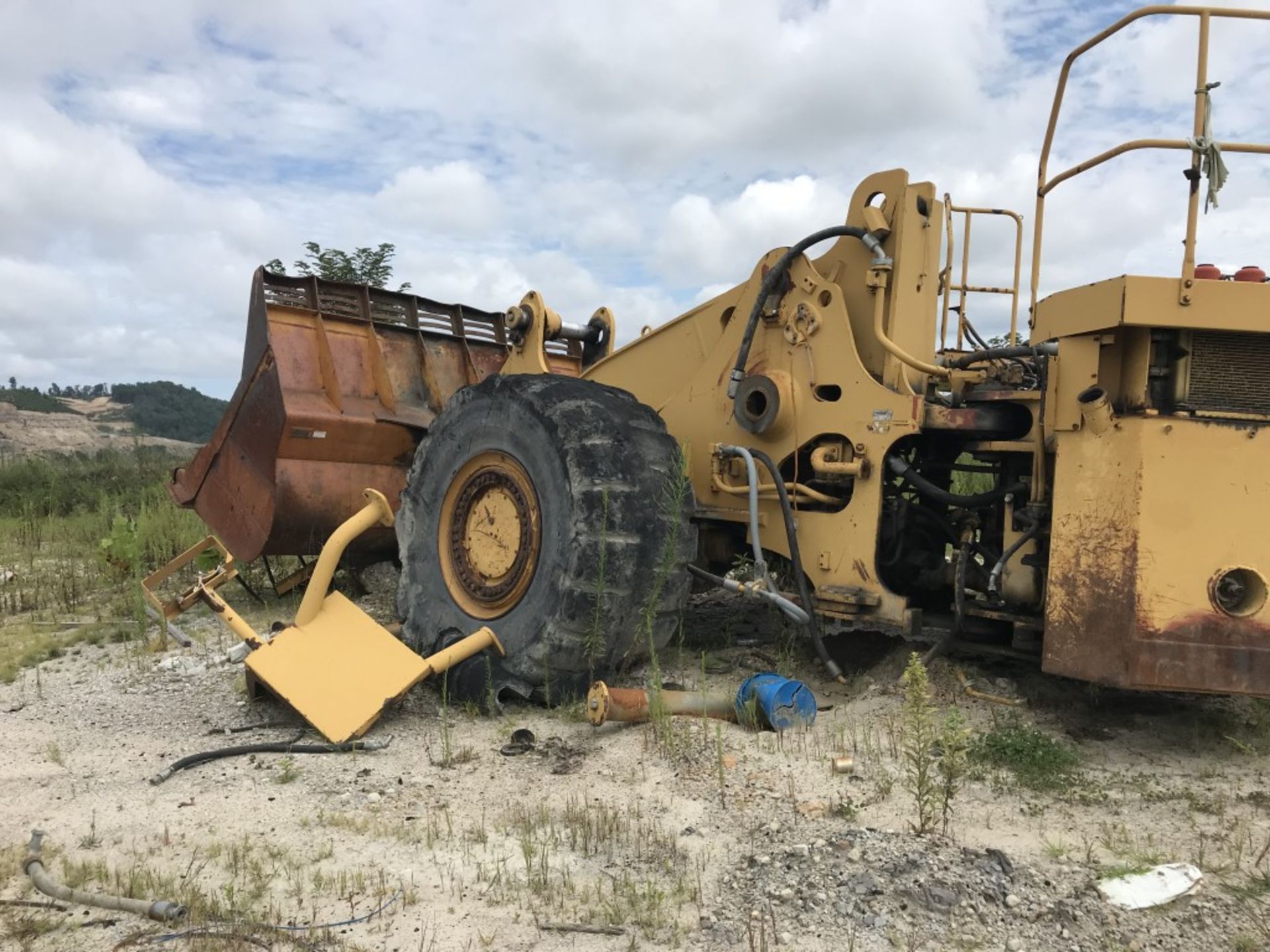 2006 CATERPILLAR 988H WHEEL LOADER, ROCKLAND BUCKET, PARTED OUT LOCATION: TWIN BRANCH SOUTH - Image 3 of 10