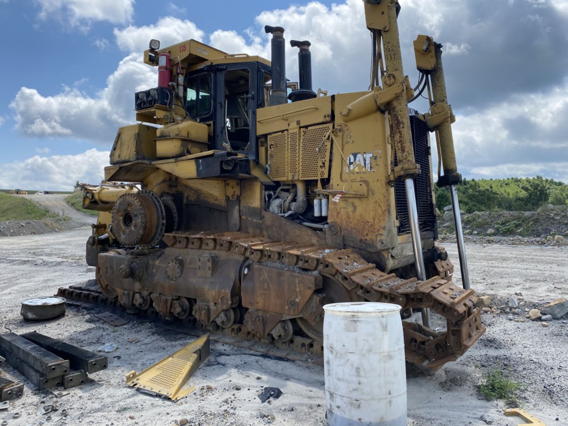 CATERPILLAR D10R DOZER, S/N: AKT00524, CAT 3412E DIESEL ENGINE, COMES WITH 16'6'' WIDE DOZER - Image 3 of 19