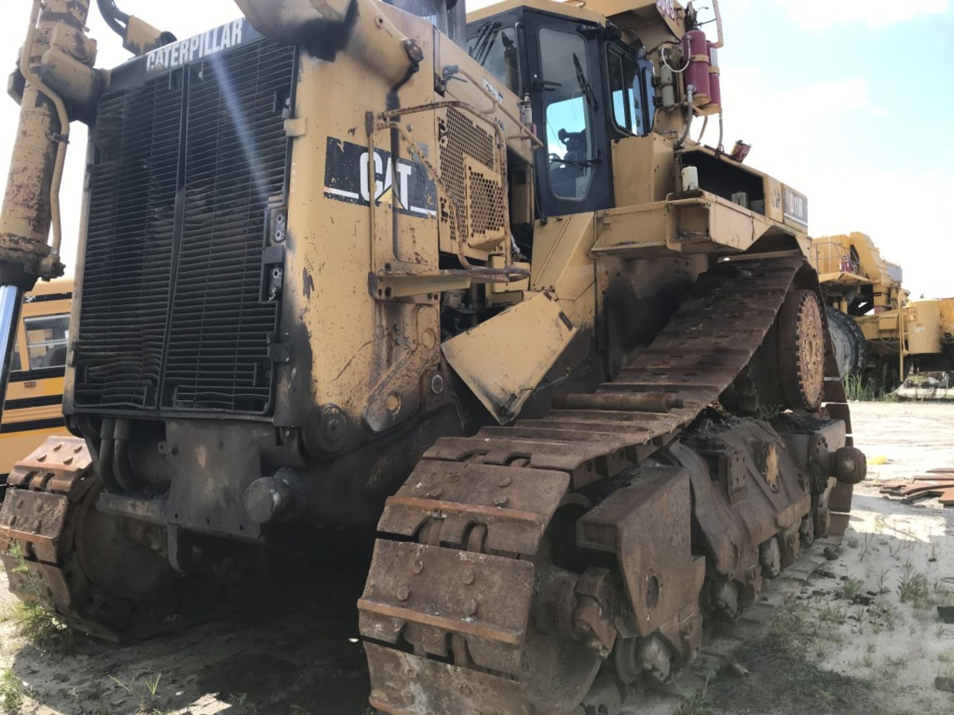 CAT D11R DOZER FOR PARTS, S/N: 7PZ00689, CAT 3508B TURBO DIESEL ENGINE, COMES W/ 20'8'' WIDE BLADE - Image 14 of 19