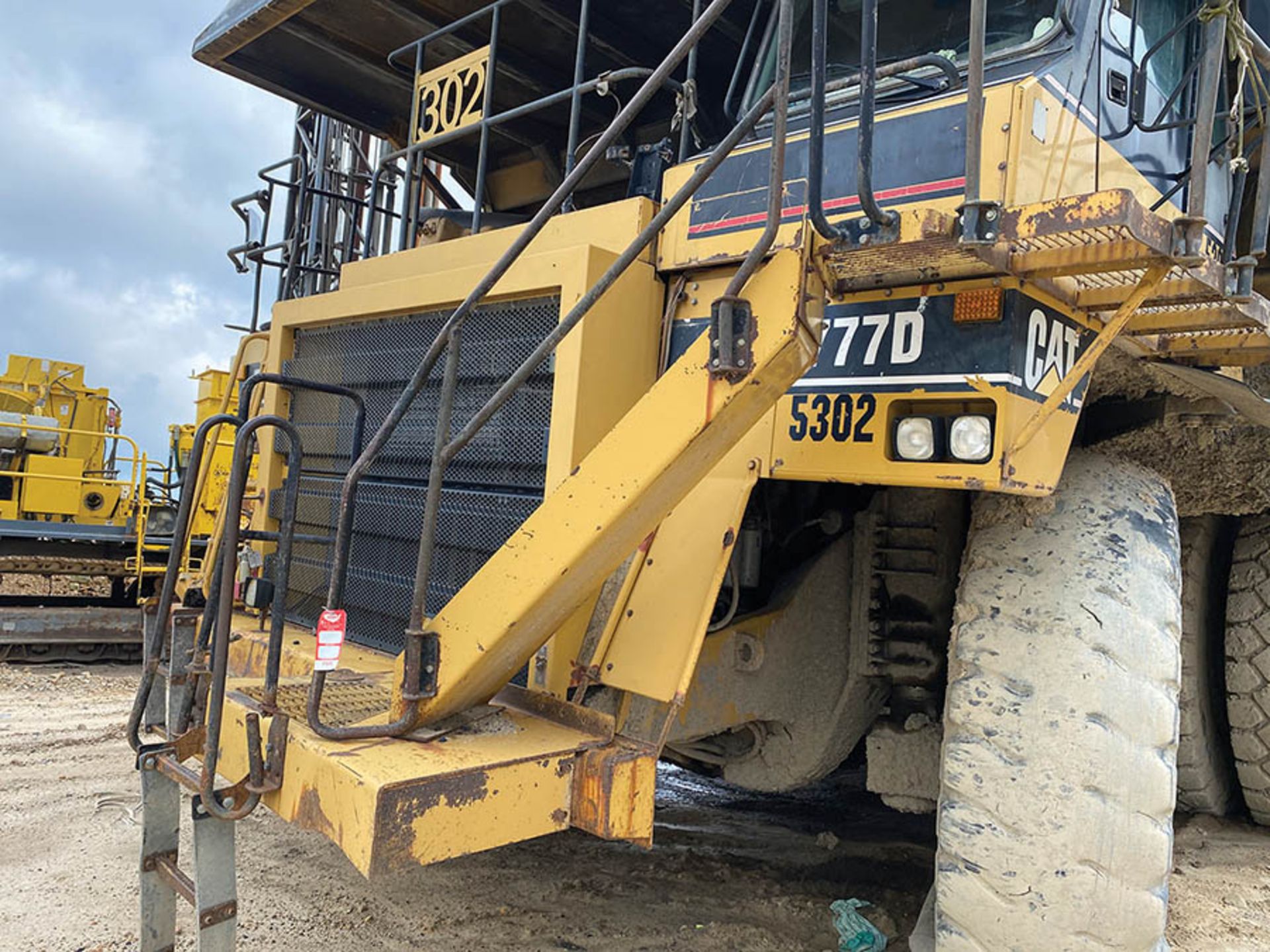 CATERPILLAR 777D OFF-ROAD DUMP TRUCK, S/N: 3PR01012, UNKNOWN HOURS, CAT V8 TURBO DIESEL ENGINE, 27. - Image 8 of 22