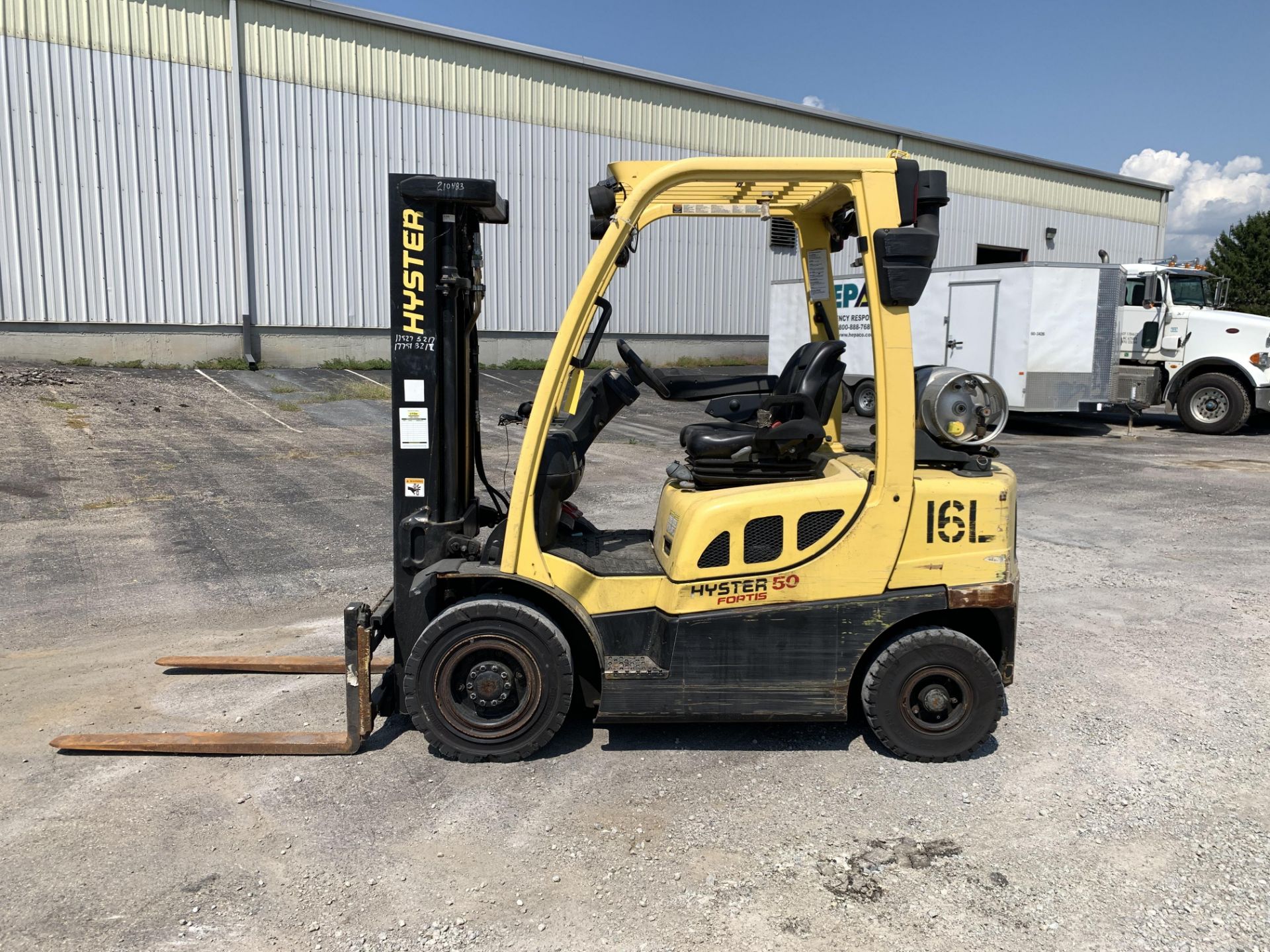 2010 HYSTER 5,000-LB., MODEL: H50FT, S/N: L177V05704H, LPG, MONOTROL TRANSMISSION, PNEUMATIC