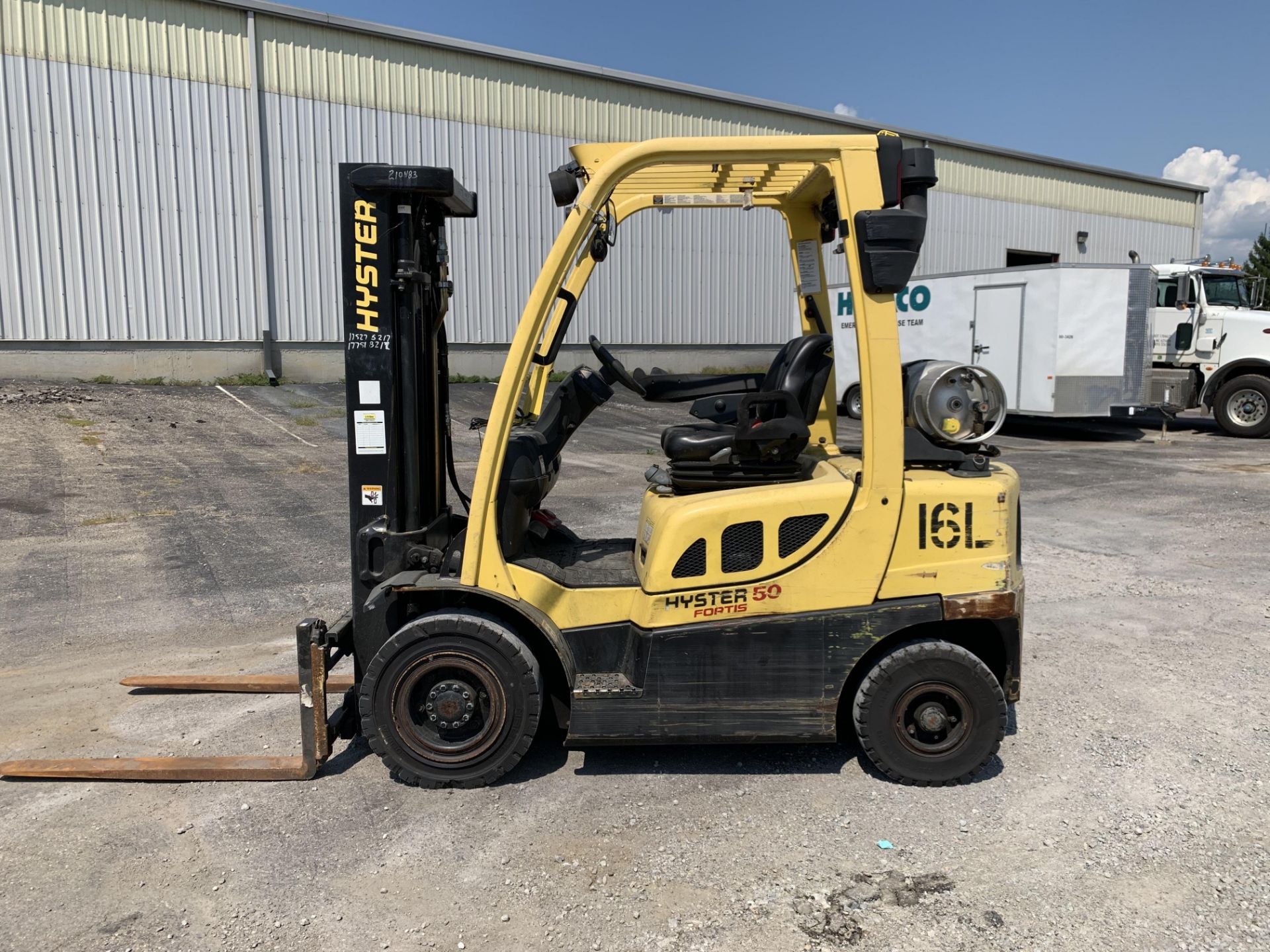 2010 HYSTER 5,000-LB., MODEL: H50FT, S/N: L177V05704H, LPG, MONOTROL TRANSMISSION, PNEUMATIC - Image 5 of 6