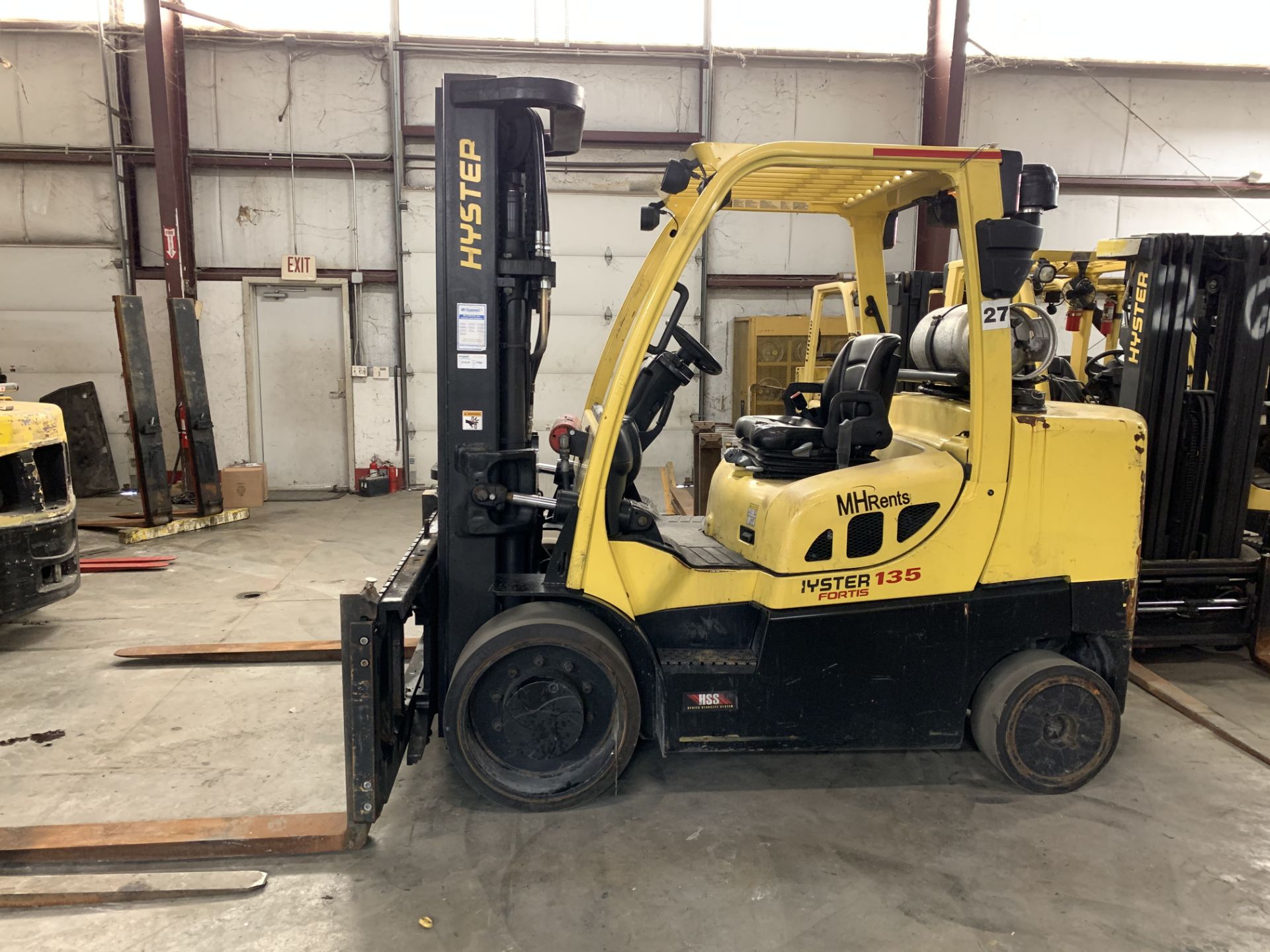 2015 HYSTER 13,500-LB. CAPACITY FORKLIFT, MODEL: S135FT, S/N:F024V01649K, LPG, SOLID NON-MARKING