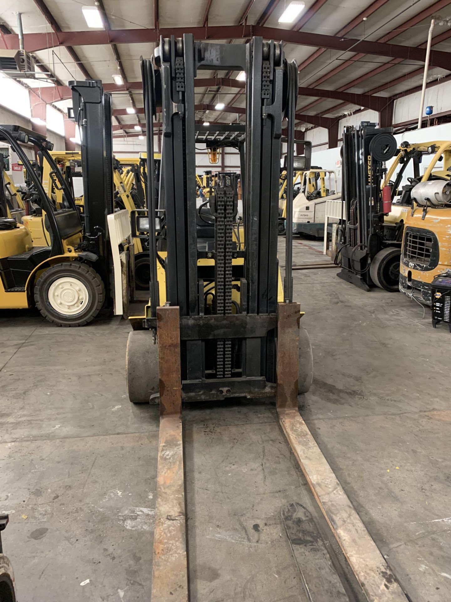 HYSTER 12,000-LB. CAPACITY FORKLIFT, MODEL: S120XL2, S/N: D004V04408L, LPG, SOLID TIRES, 3-STAGE - Image 2 of 6