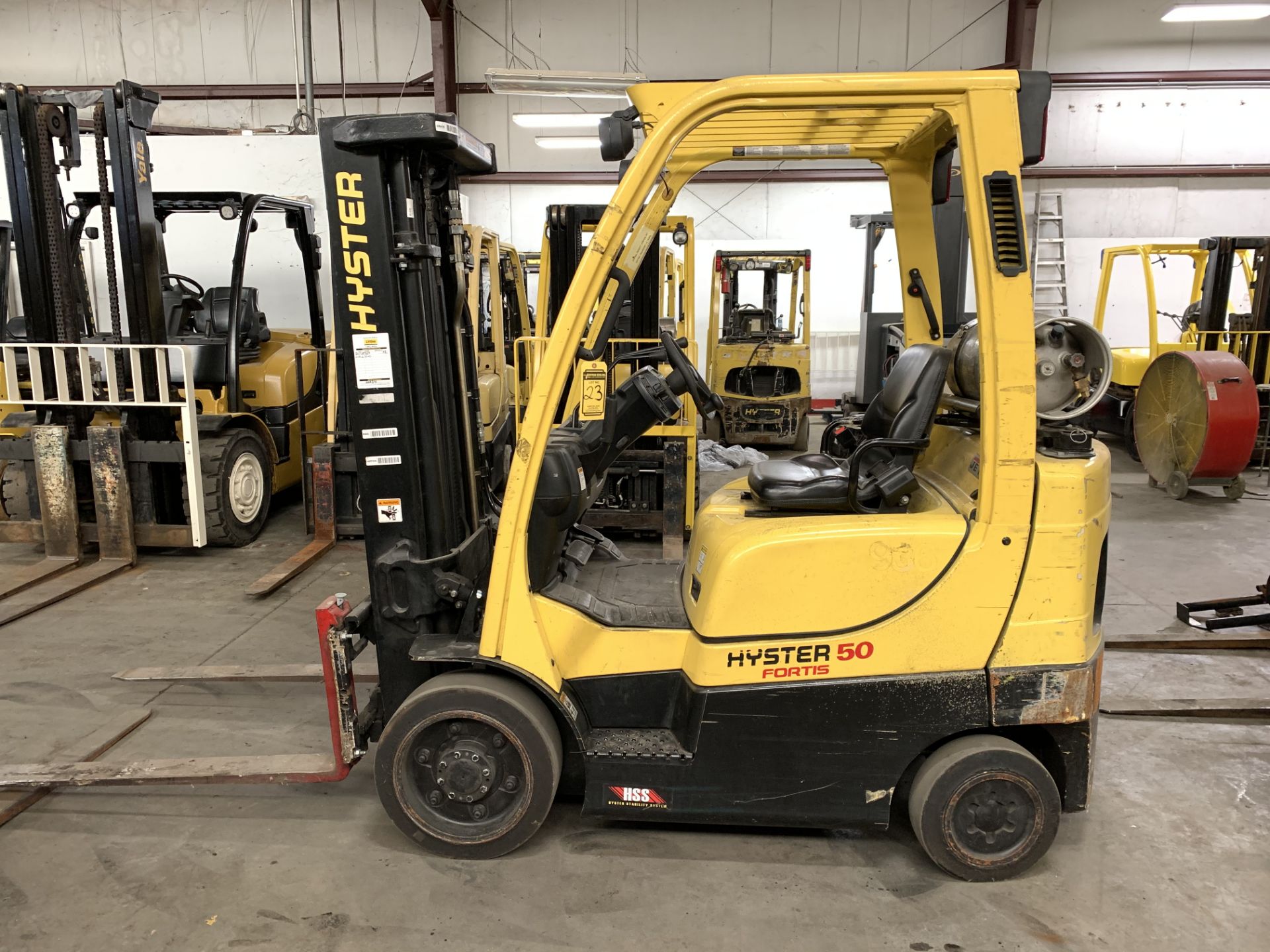 2012 HYSTER 5,000-LB., MODEL: S50FT, LPG, LEVER SHIFT TRANSMISSION, SOLID TIRES, 7,523 HRS - Image 3 of 6