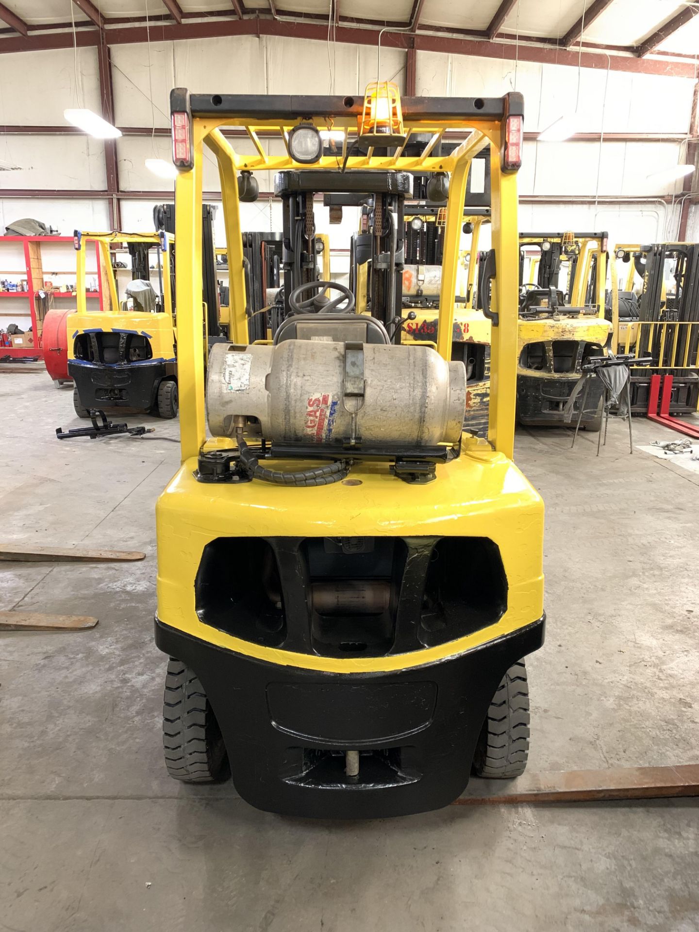 2014 HYSTER 6,000-LB. CAPACITY, MOD: H60FT, LPG, LEVER SHIFT, BRAND NEW TIRES, SIDESHIFT - Image 4 of 8