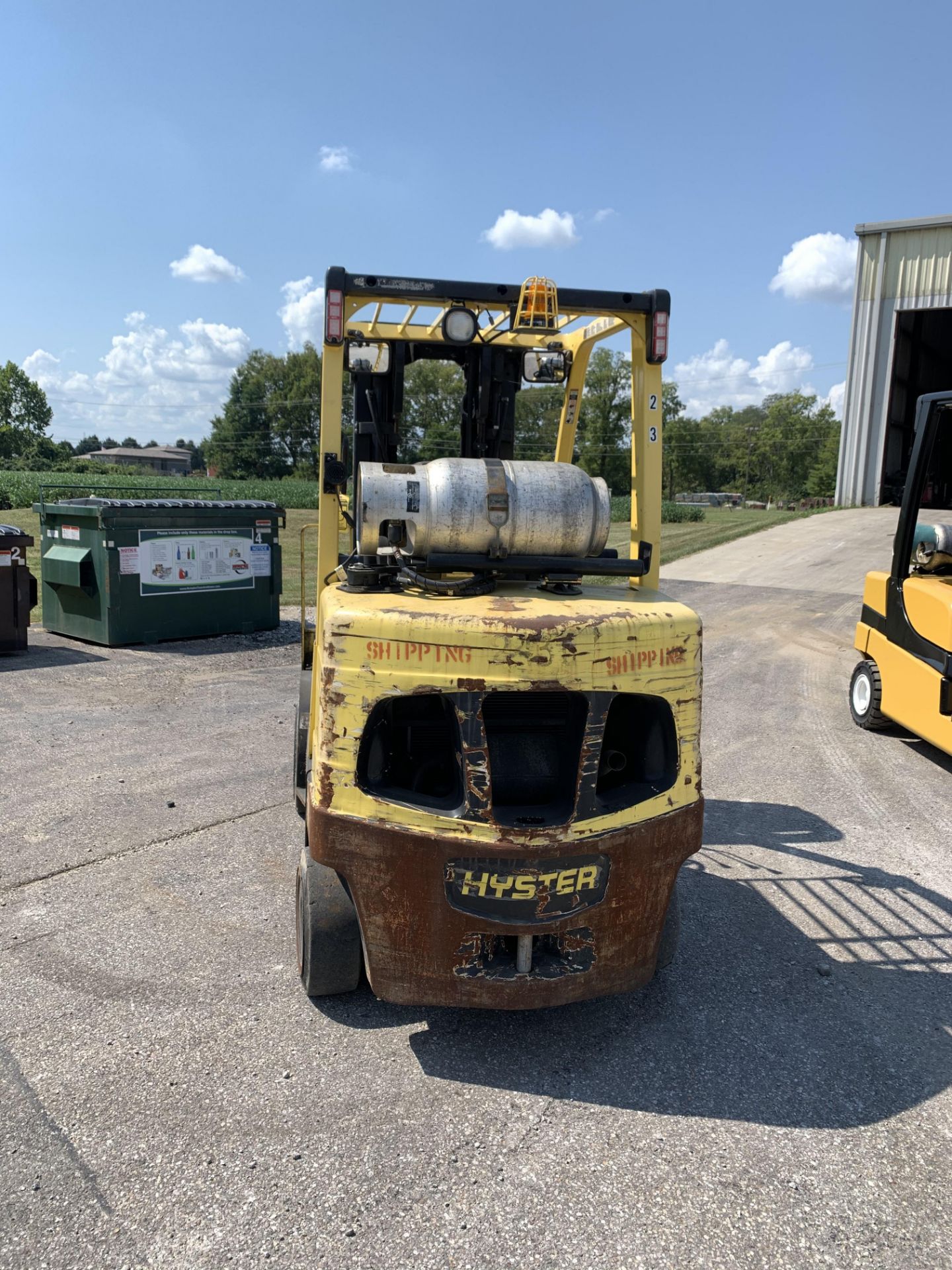 2013 HYSTER 8,000-LB. CAPACITY FORKLIFT, MODEL: S80FT, S/N H004V02243L, LPG, 3-STAGE MAST, 185'' - Image 5 of 6