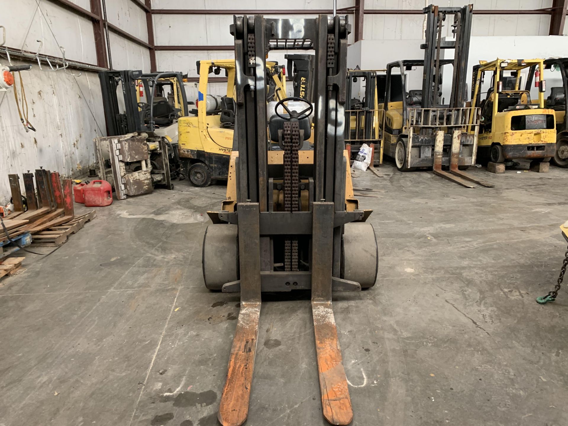 HYSTER 12,000-LB. CAP FORKLIFT, MODEL: S120XL2S, LPG, SOLID TIRE, 3-STAGE, 162" LIFT, 9,539 HOURS - Image 2 of 7