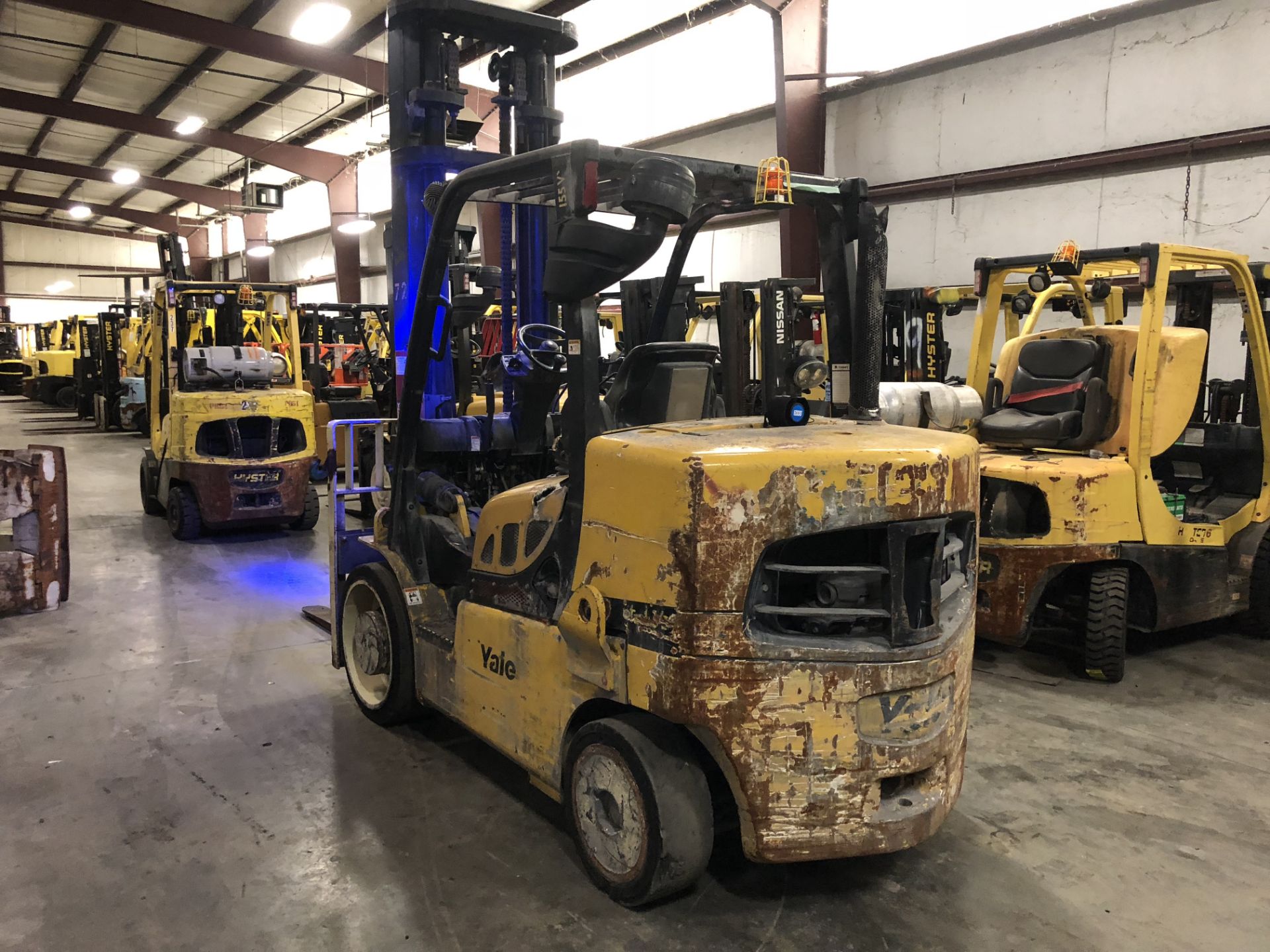 2016 HYSTER 15,500-LB. CAPACITY FORKLIFT, MODEL: GDC155VX, S/N:F879V02003P, DIESEL, SOLID TIRES, - Image 3 of 5