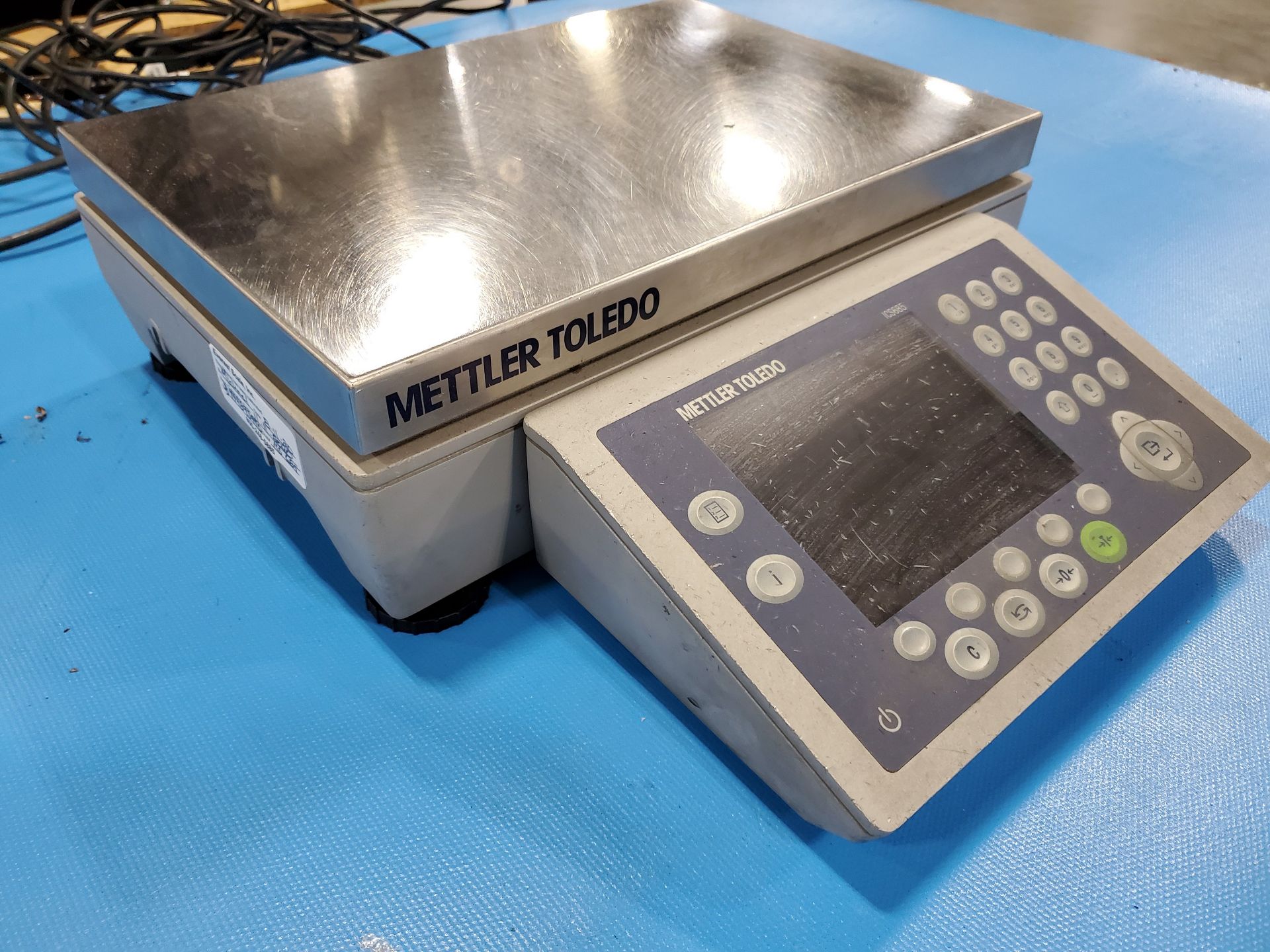 13 3/4'' X 9 1/2'' METLER-TOLEDO DIGITAL PLATFORM BENCH SCALE, ICS685 TOUCH BUTTON DRO CONTROL, - Image 2 of 6