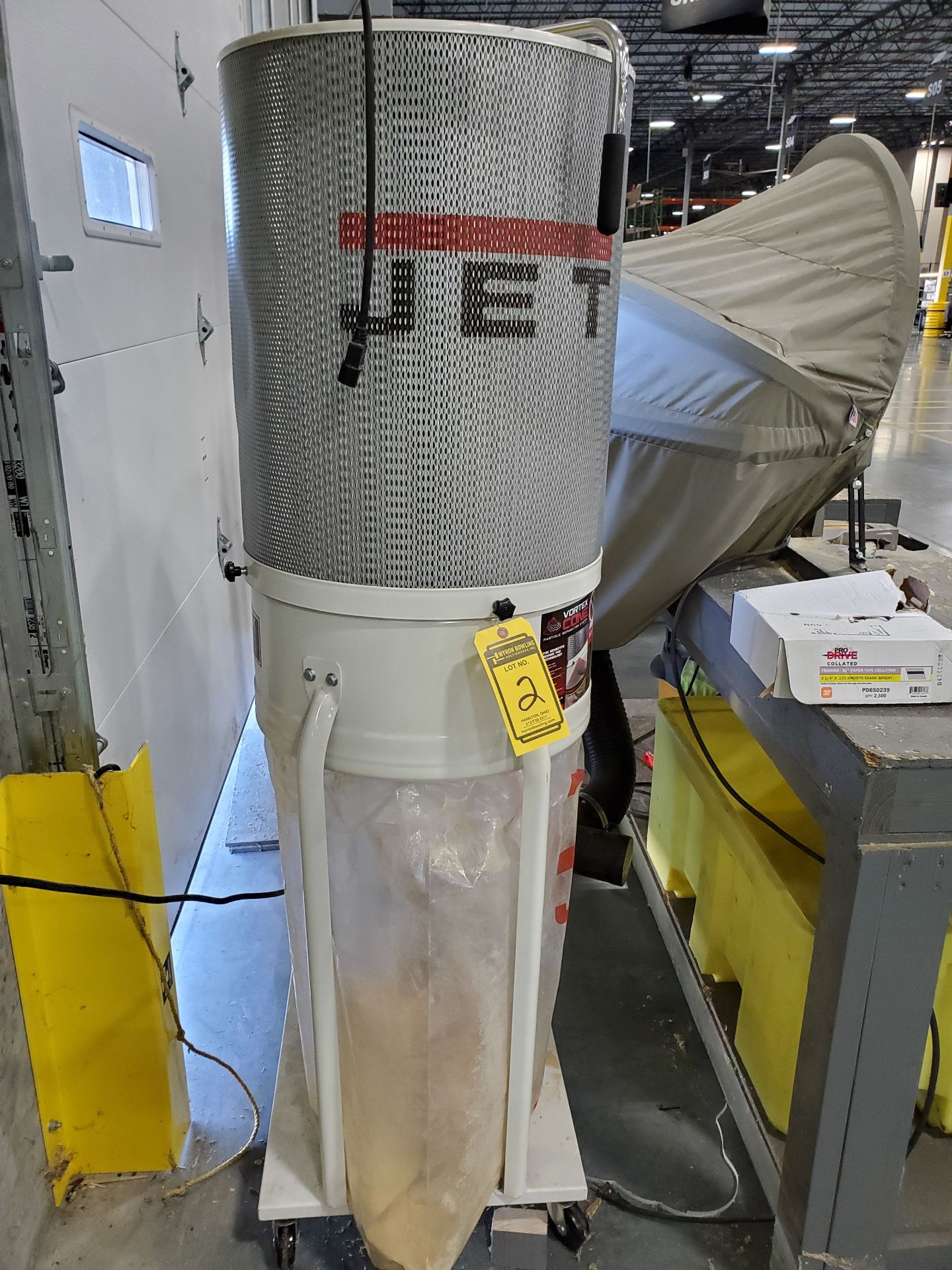 JET VORTEX CONE PORTABLE DUST COLLECTOR, MODEL DC-1100VX, 1.5 HP, 115/230V, S/N 19041342, BOTTOM - Image 3 of 9