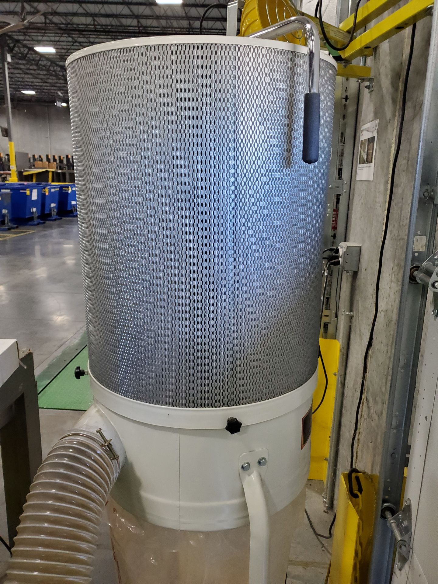 JET VORTEX CONE PORTABLE DUST COLLECTOR, MODEL DC-1100VX, 1.5 HP, 115/230V, S/N 19041342, BOTTOM - Image 9 of 9