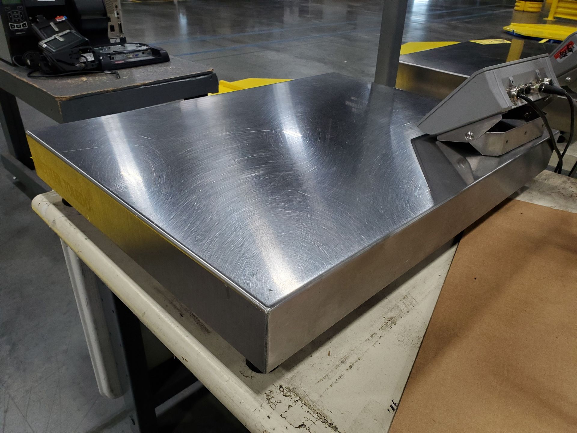 31 1/2'' X 23 3/4'' METLER-TOLEDO DIGITAL PLATFORM BENCH SCALE, MODEL PB655-CC60, 120 LB. - Image 5 of 7